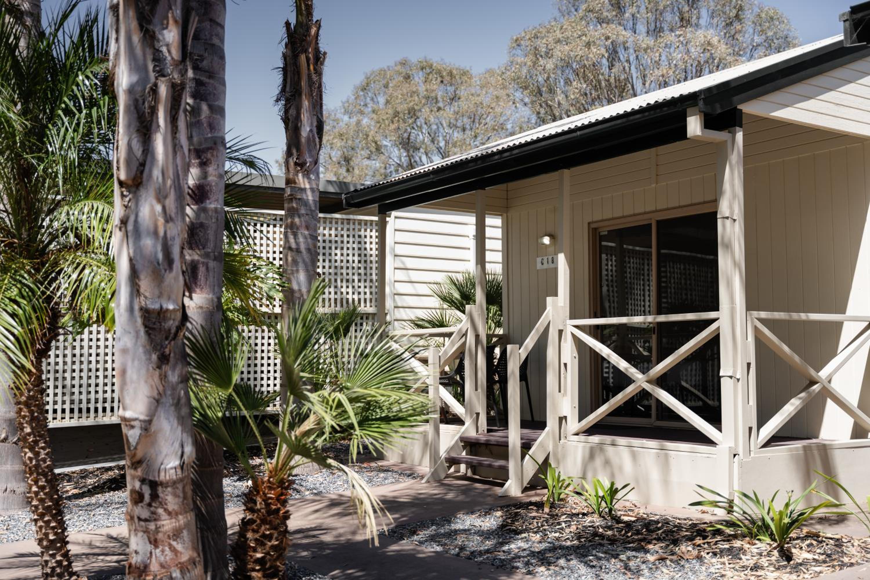 Cabin (Sleeps 2) - Photo 3