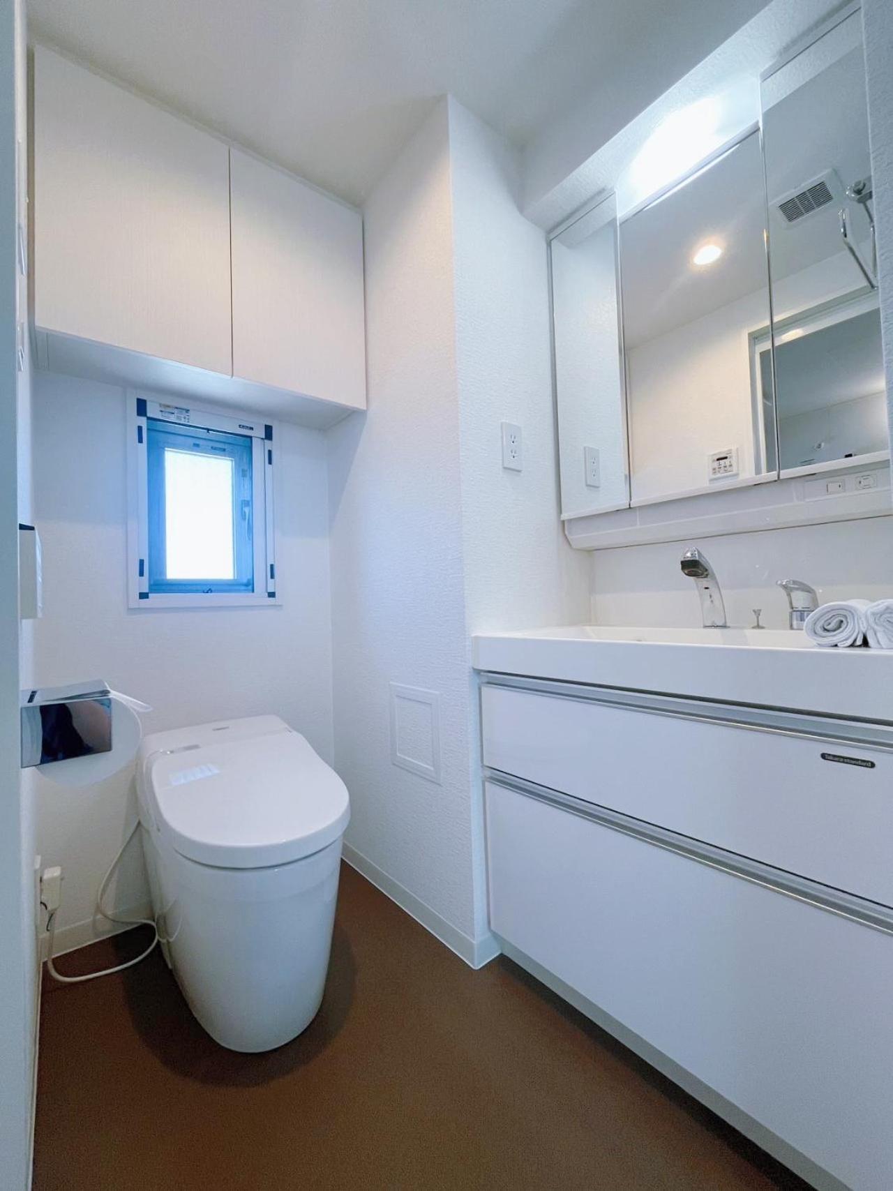 Family Room with Private Bathroom photo 3