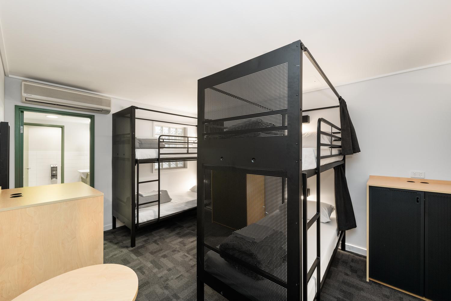 Bed in 6-Bed Mixed Dormitory Room with Private Bathroom