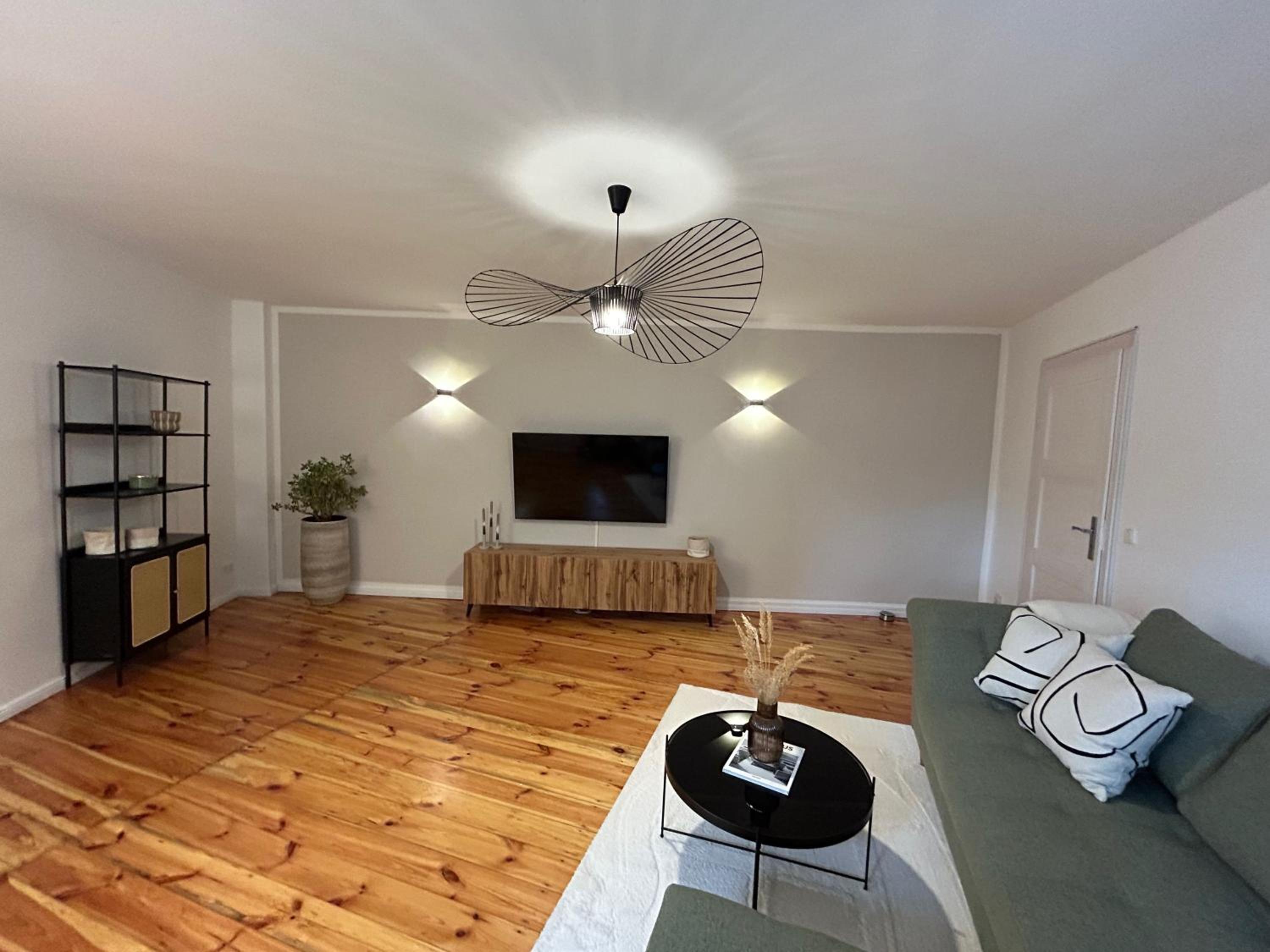 Three-Bedroom Apartment photo 1