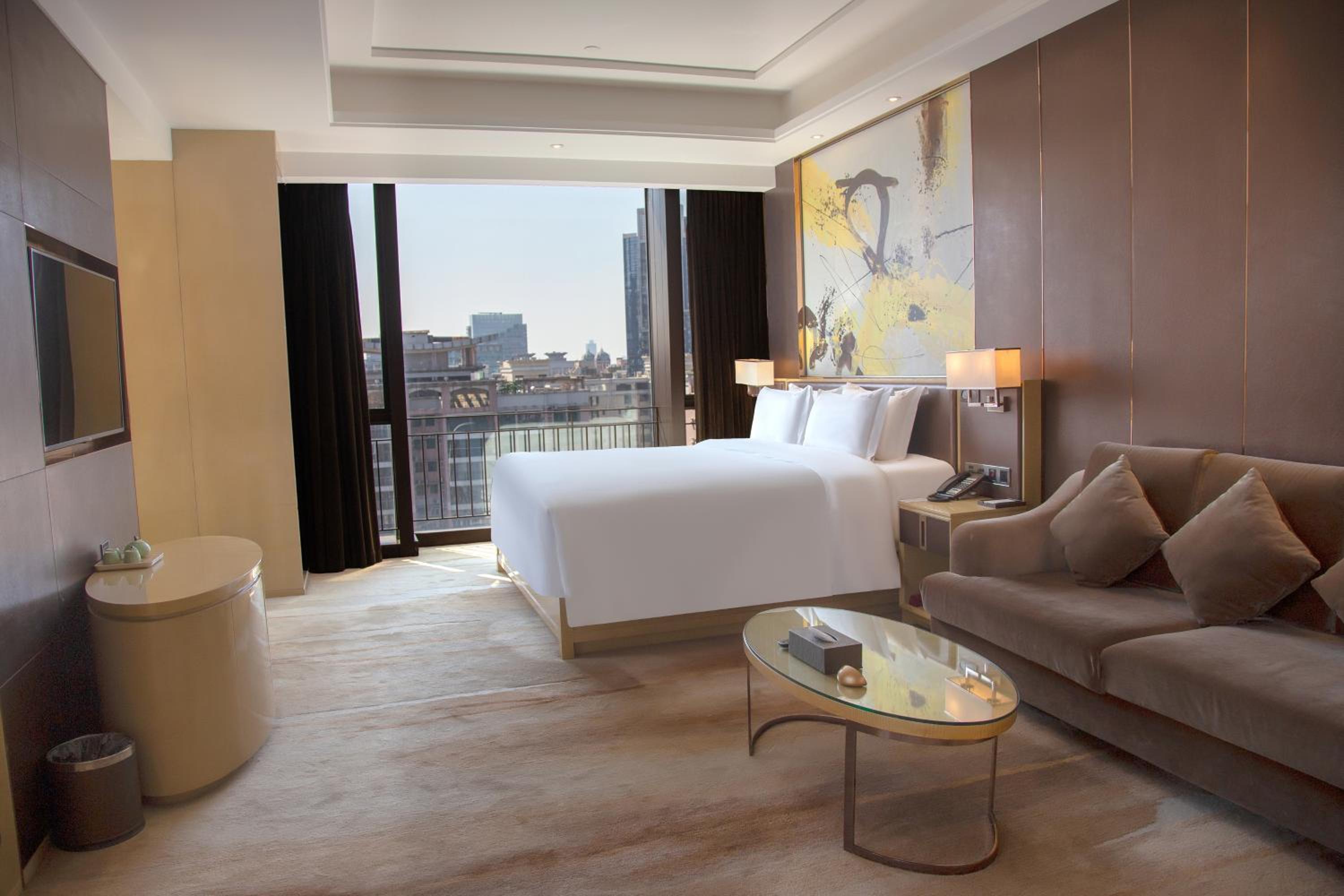 Vaperse Junior Suite City View(King Bed)
