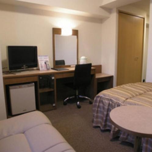 Single Room - Non-Smoking photo 3