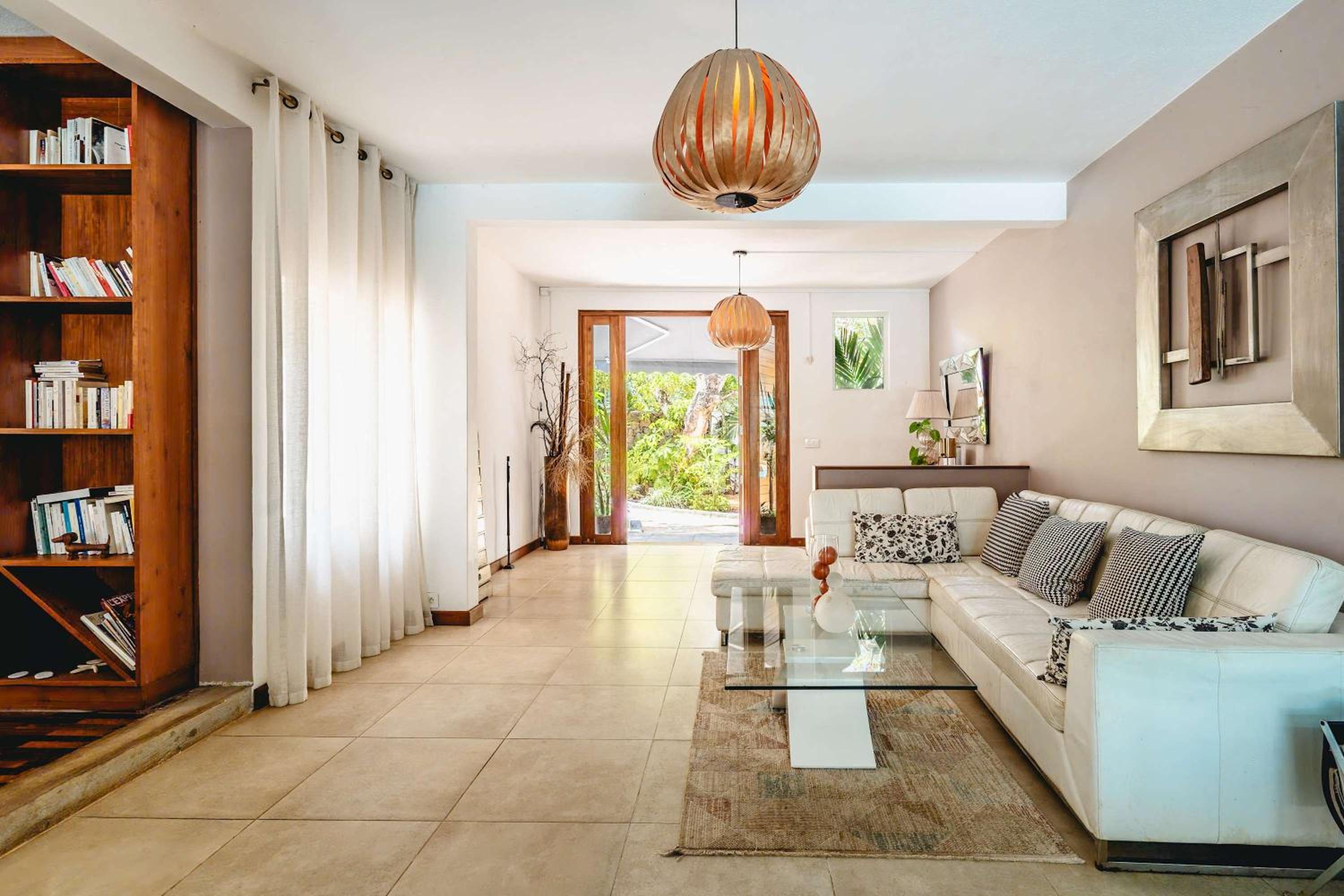 Villa photo 2