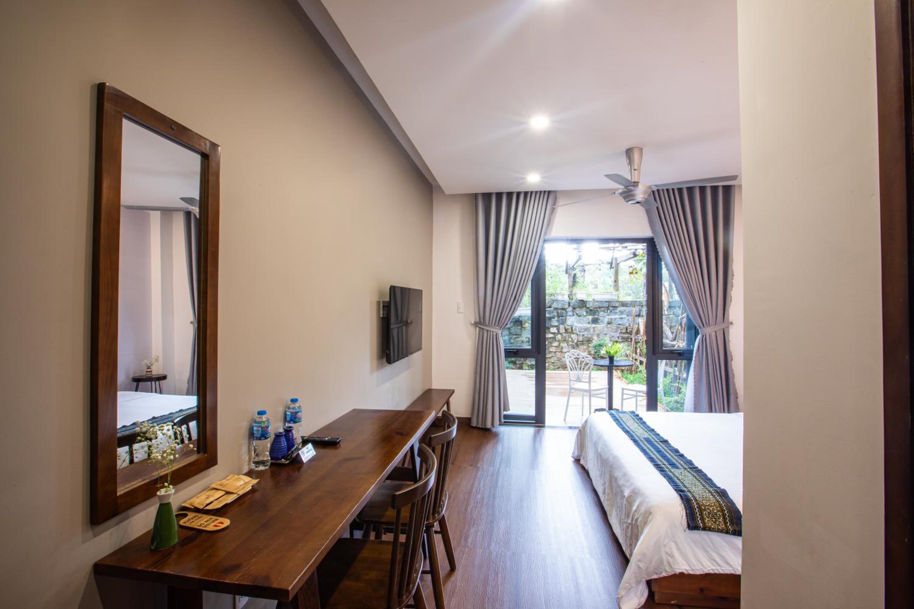 King Room with Garden View - Photo 5