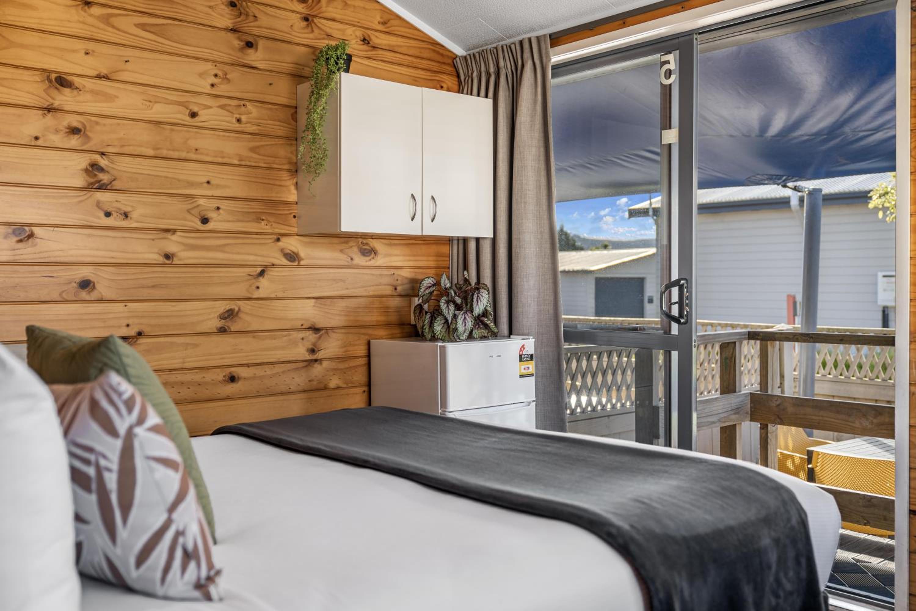 Standard Cabin