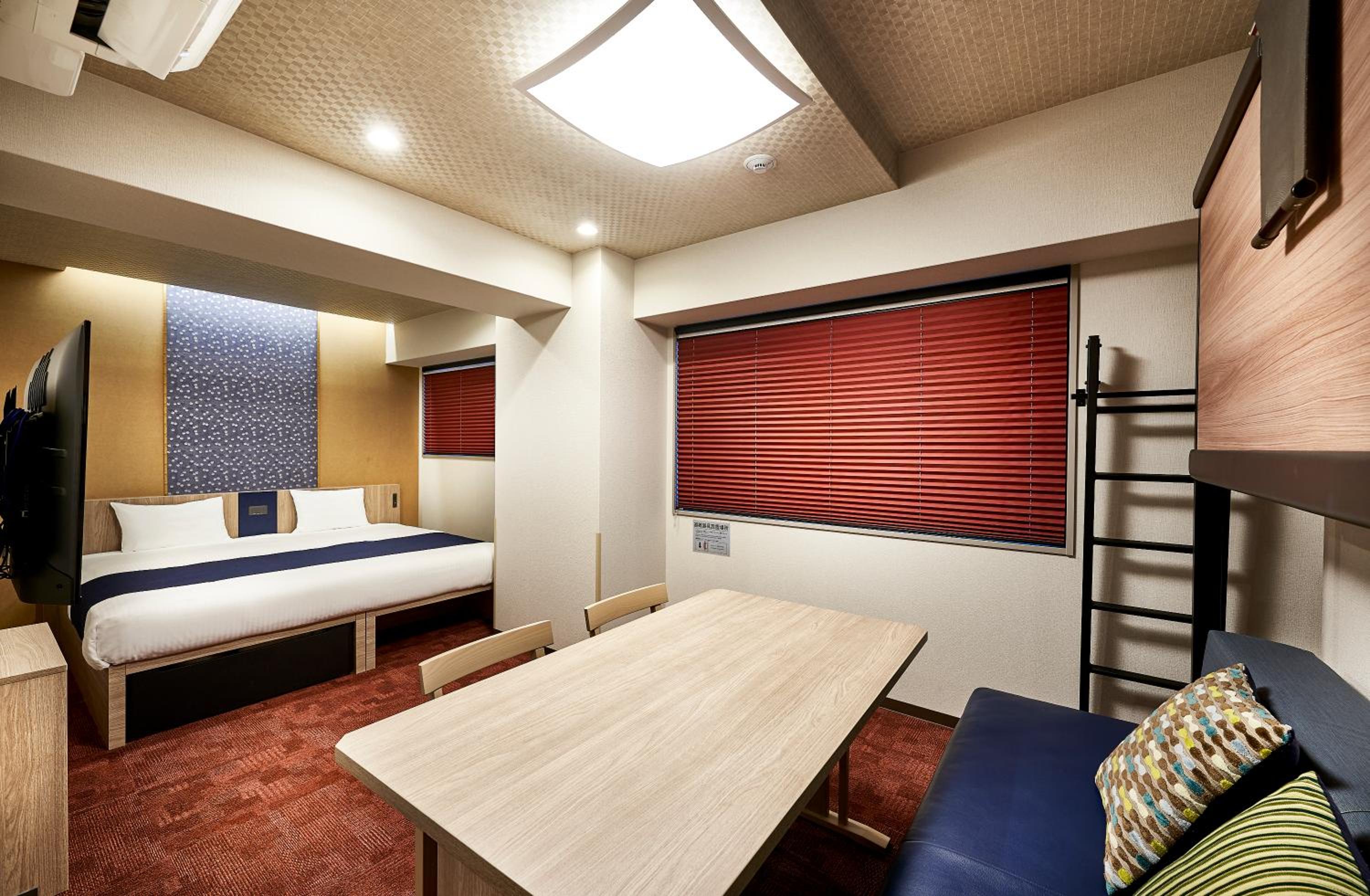 Superior King Room with Washing Machine photo 1