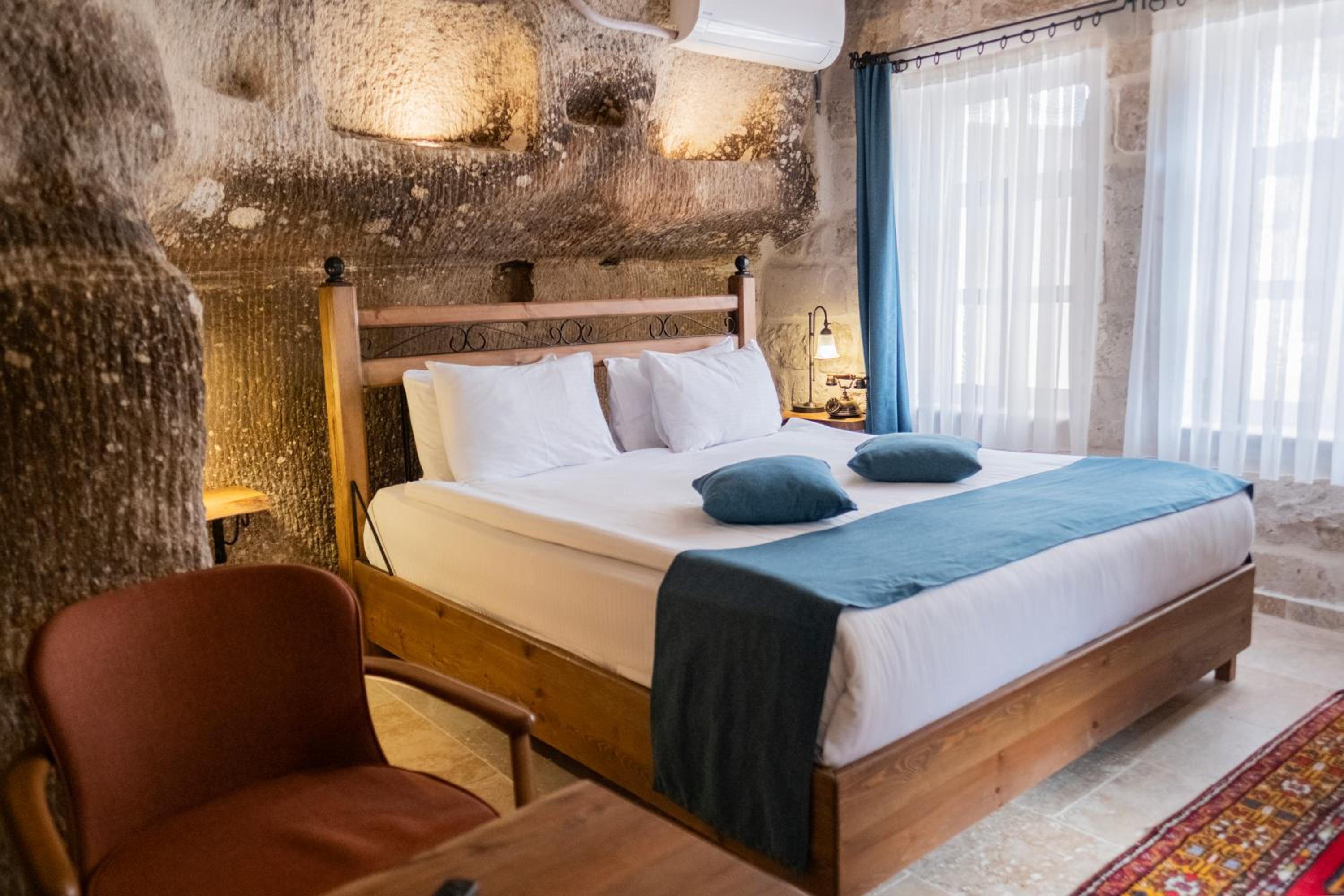 Deluxe Double Room - Photo 5