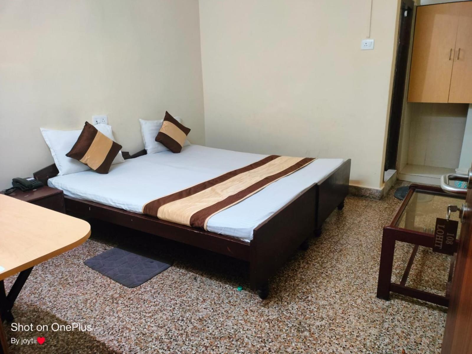 Economy Double Room photo 3