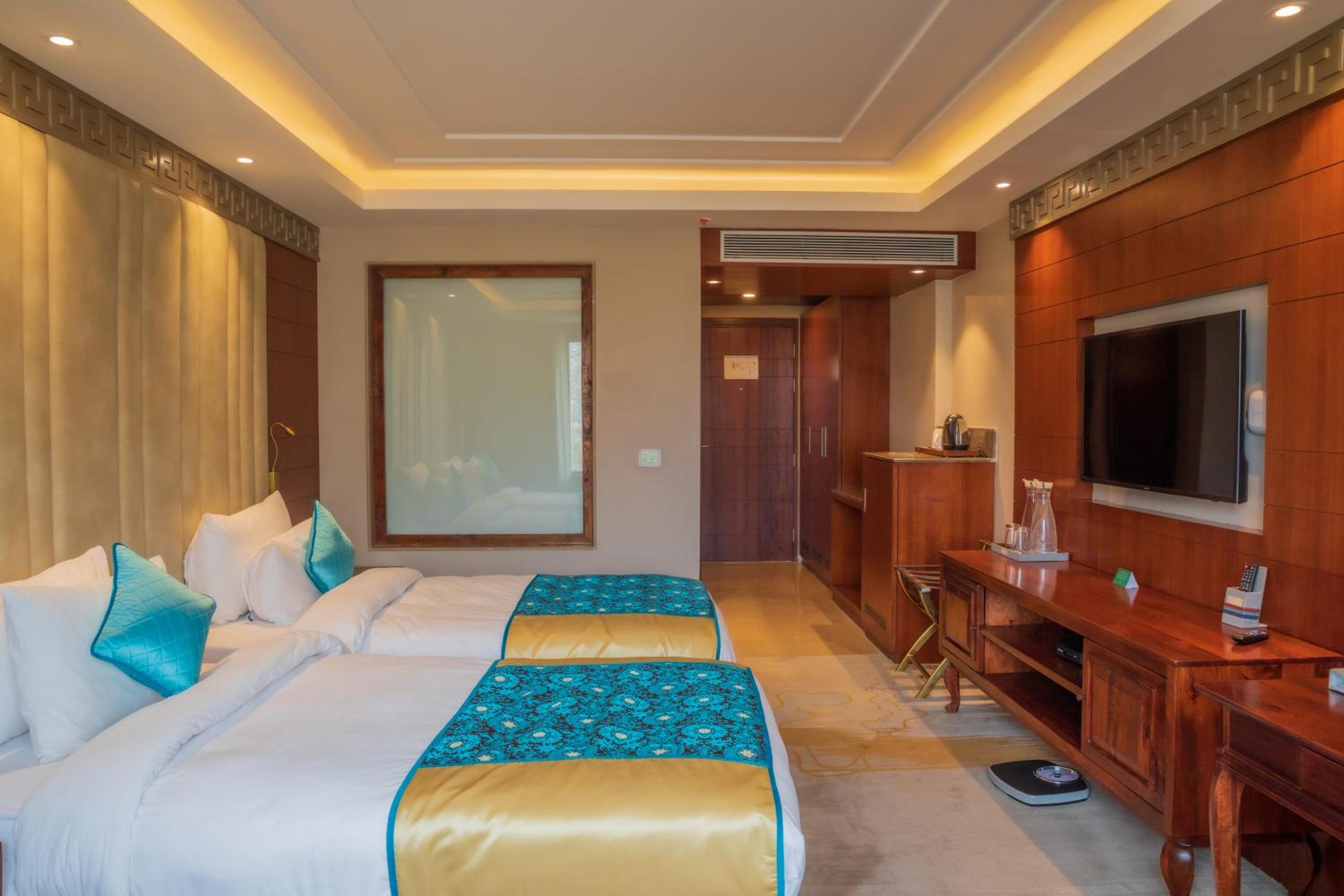 Deluxe Twin Room photo 3