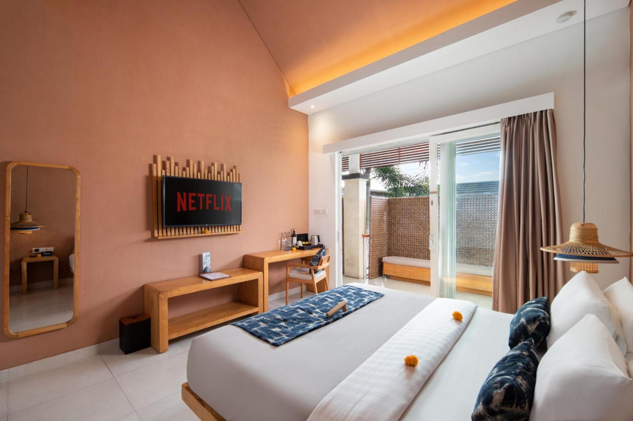Suite Room - Photo 4