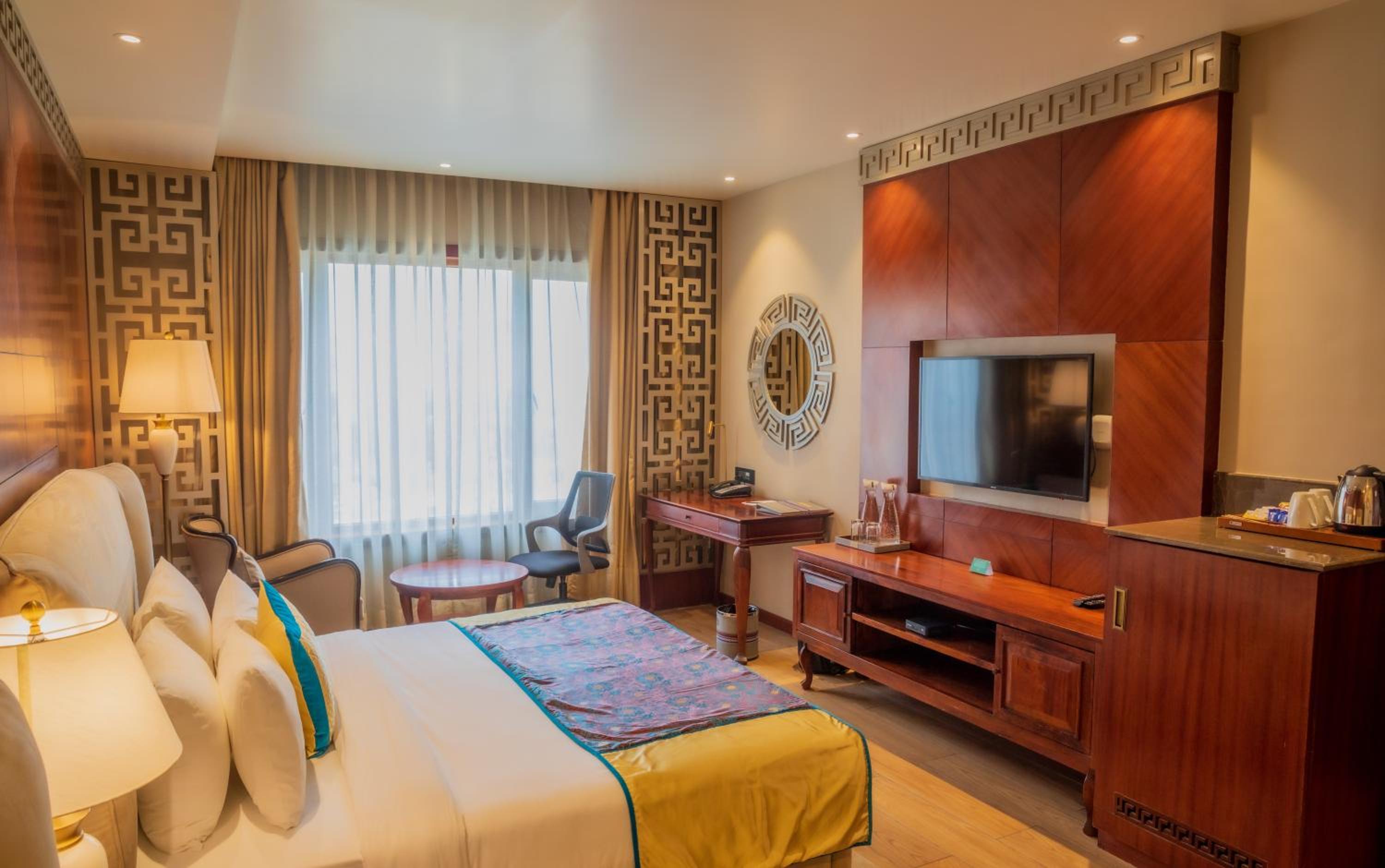 Deluxe King Room photo 3