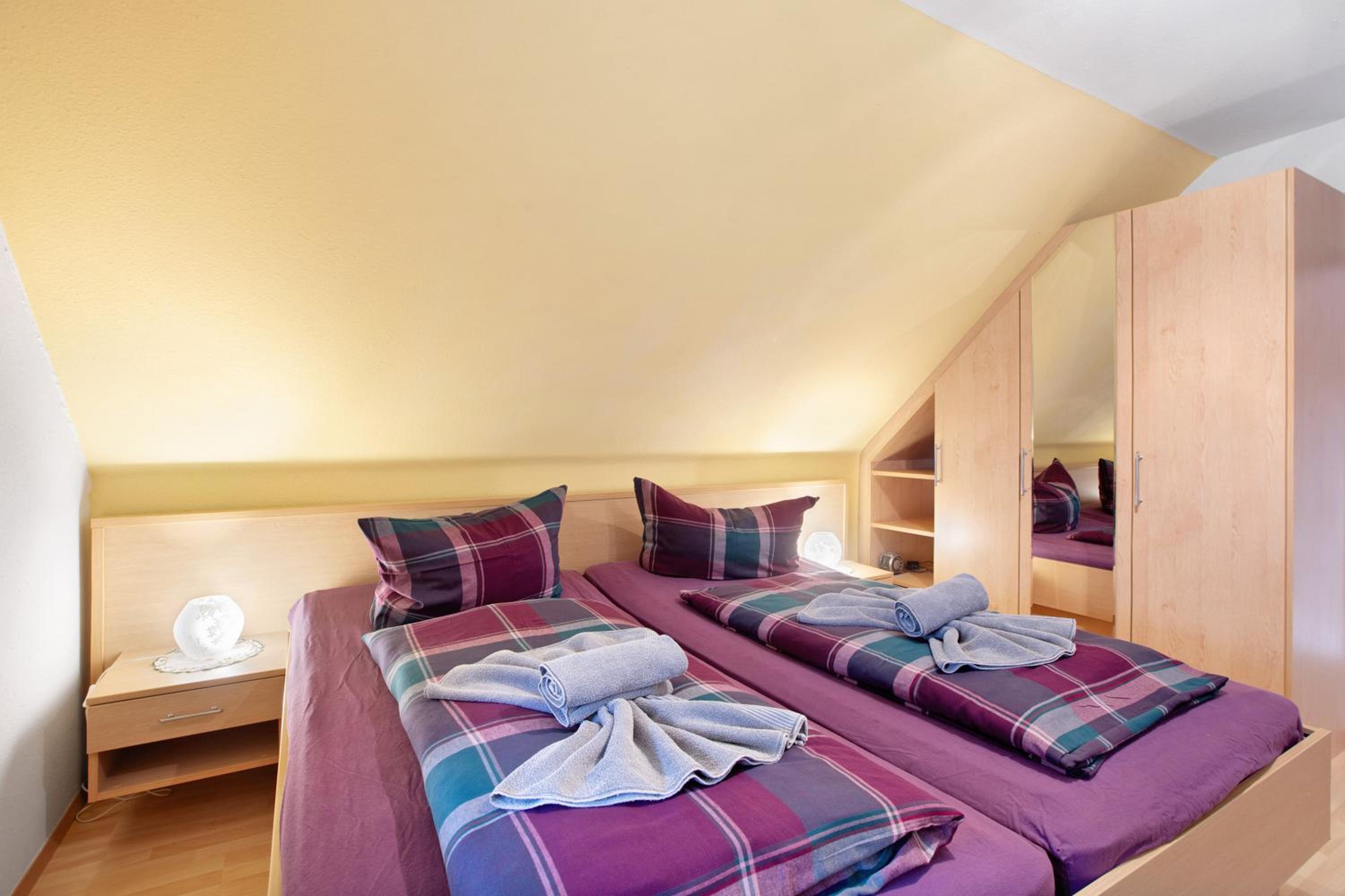 One-Bedroom Apartment with Garden photo 2