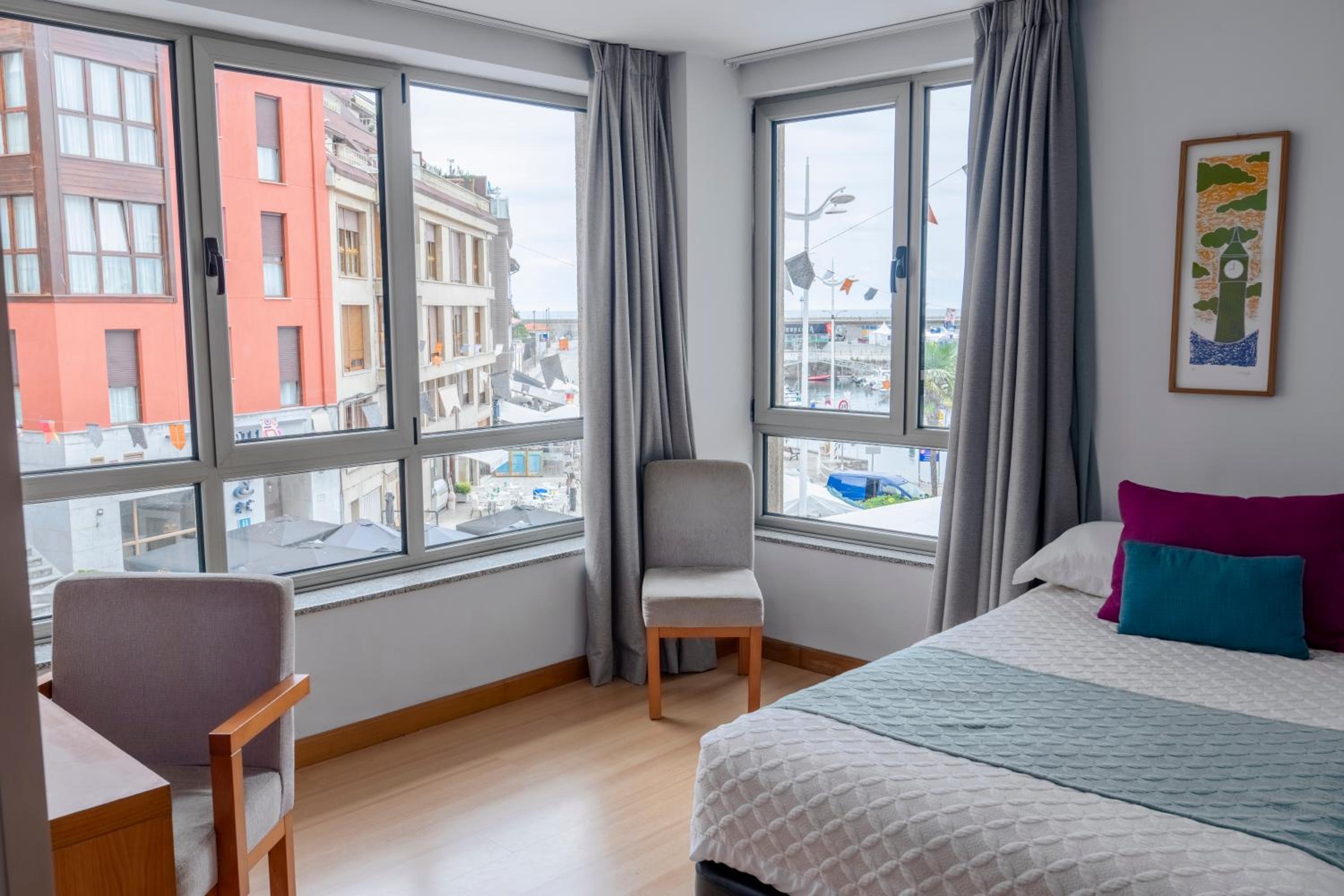 2 Single Beds, Superior Room, with Extra Bed City View - Photo 4
