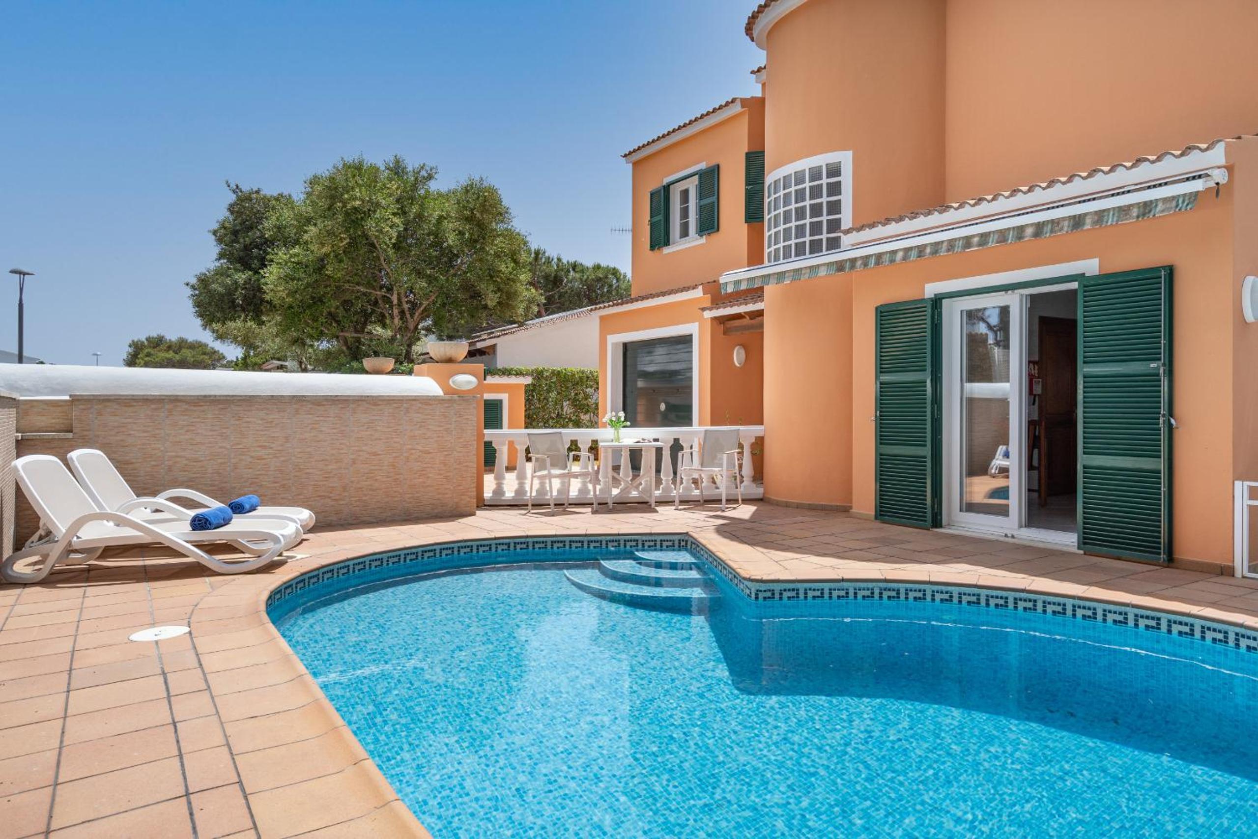 Villa photo 3