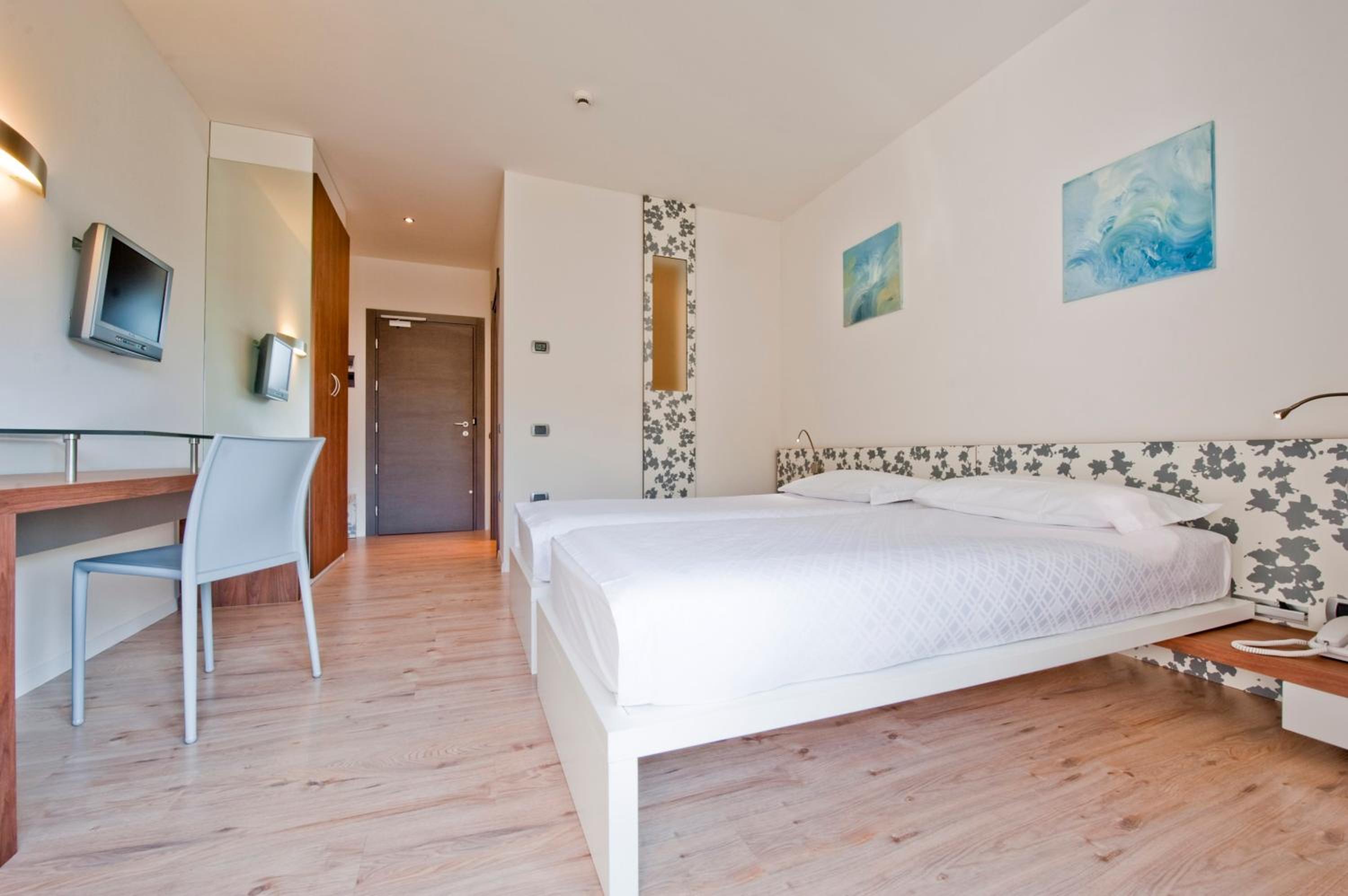 Superior Double Room with Mountain View
