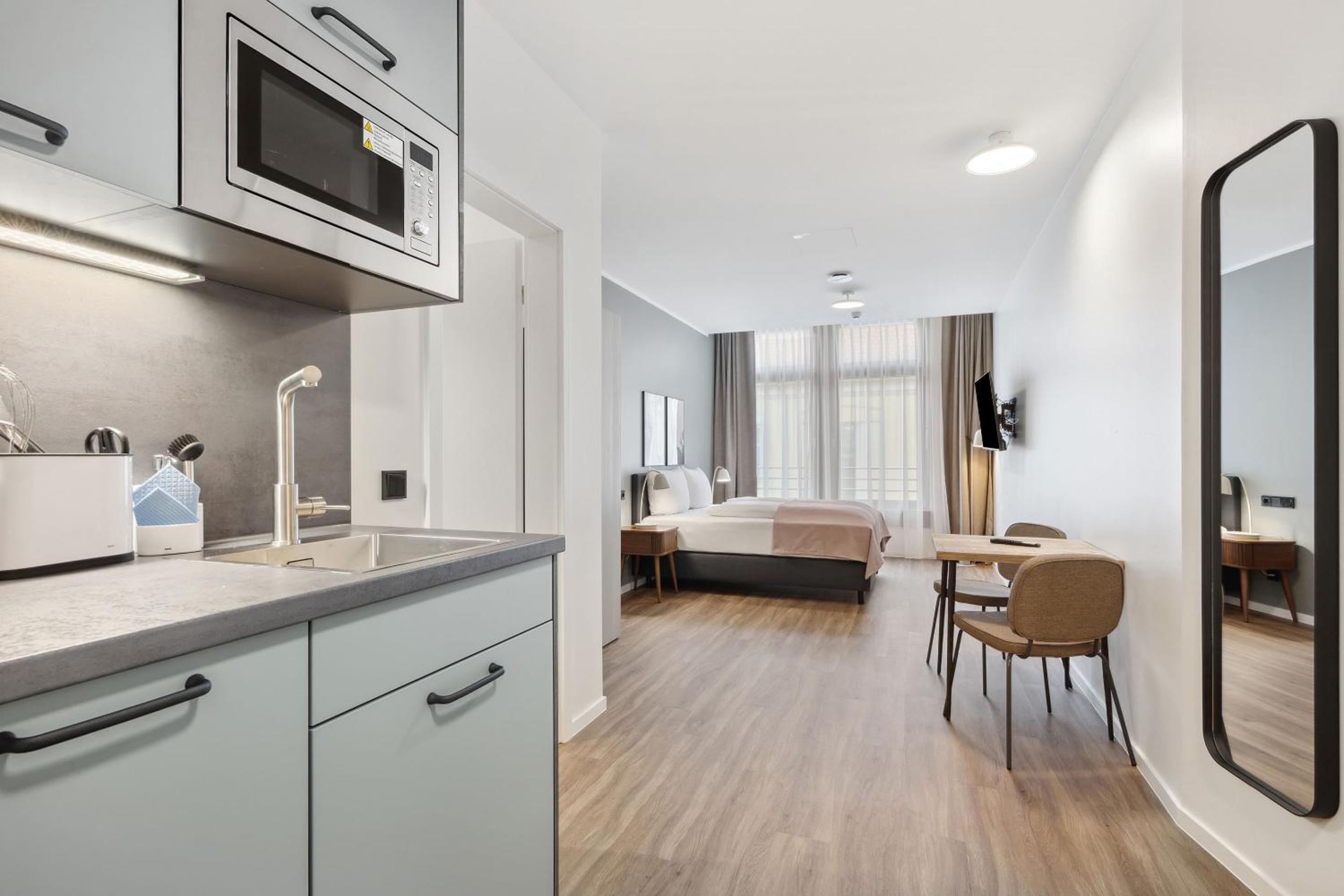 Suite - Photo 6