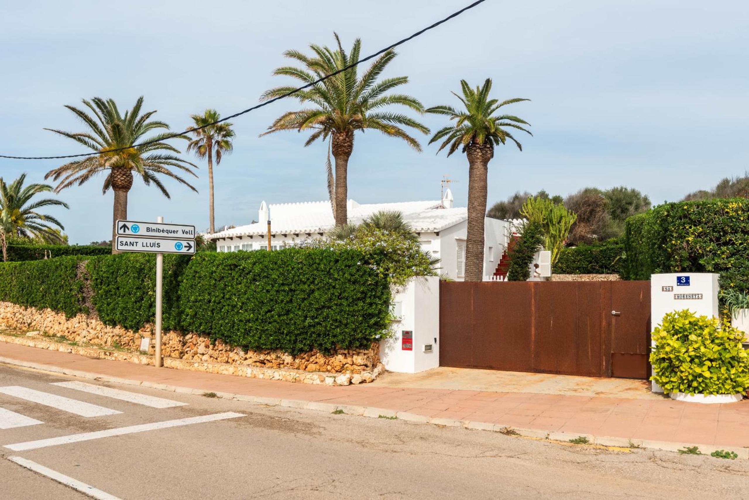 Villa photo 2
