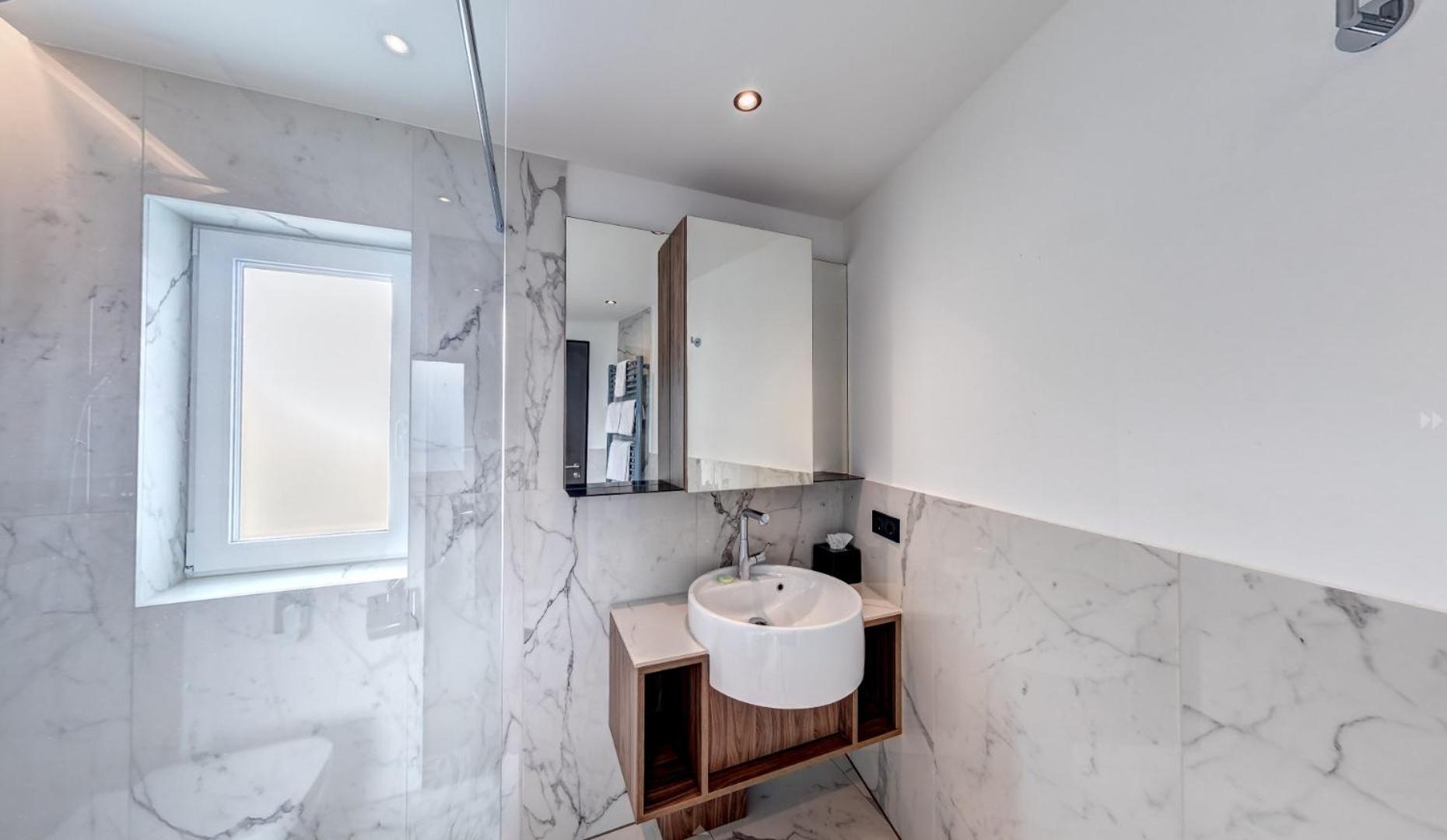 Double Room - Land Side