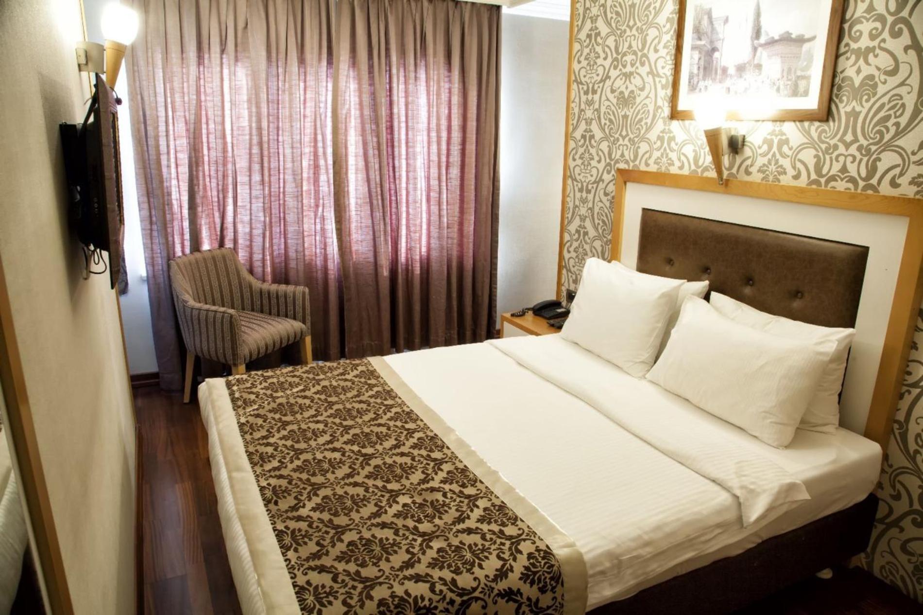 Standard Double Room photo 2