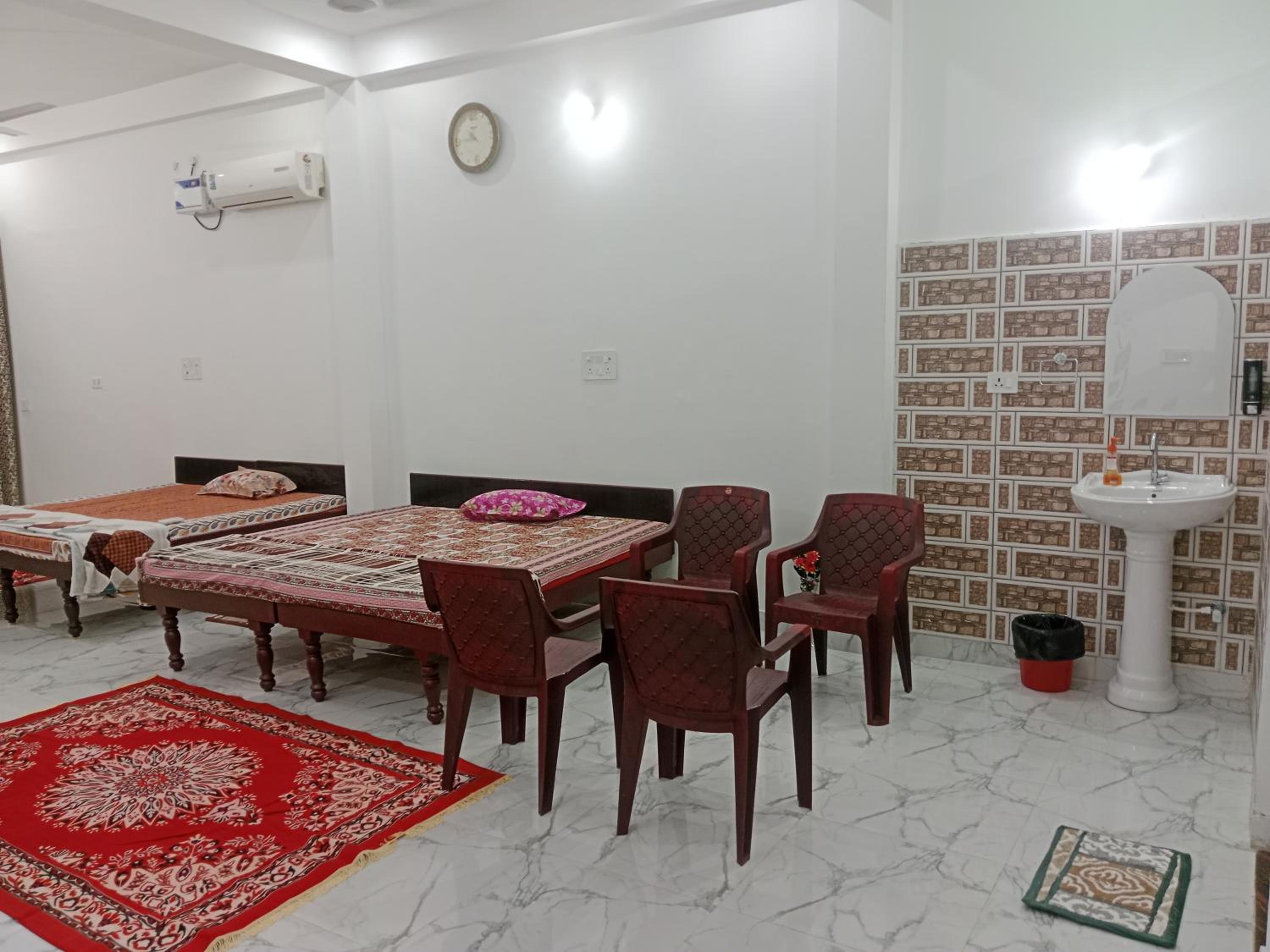 Family Room photo 1