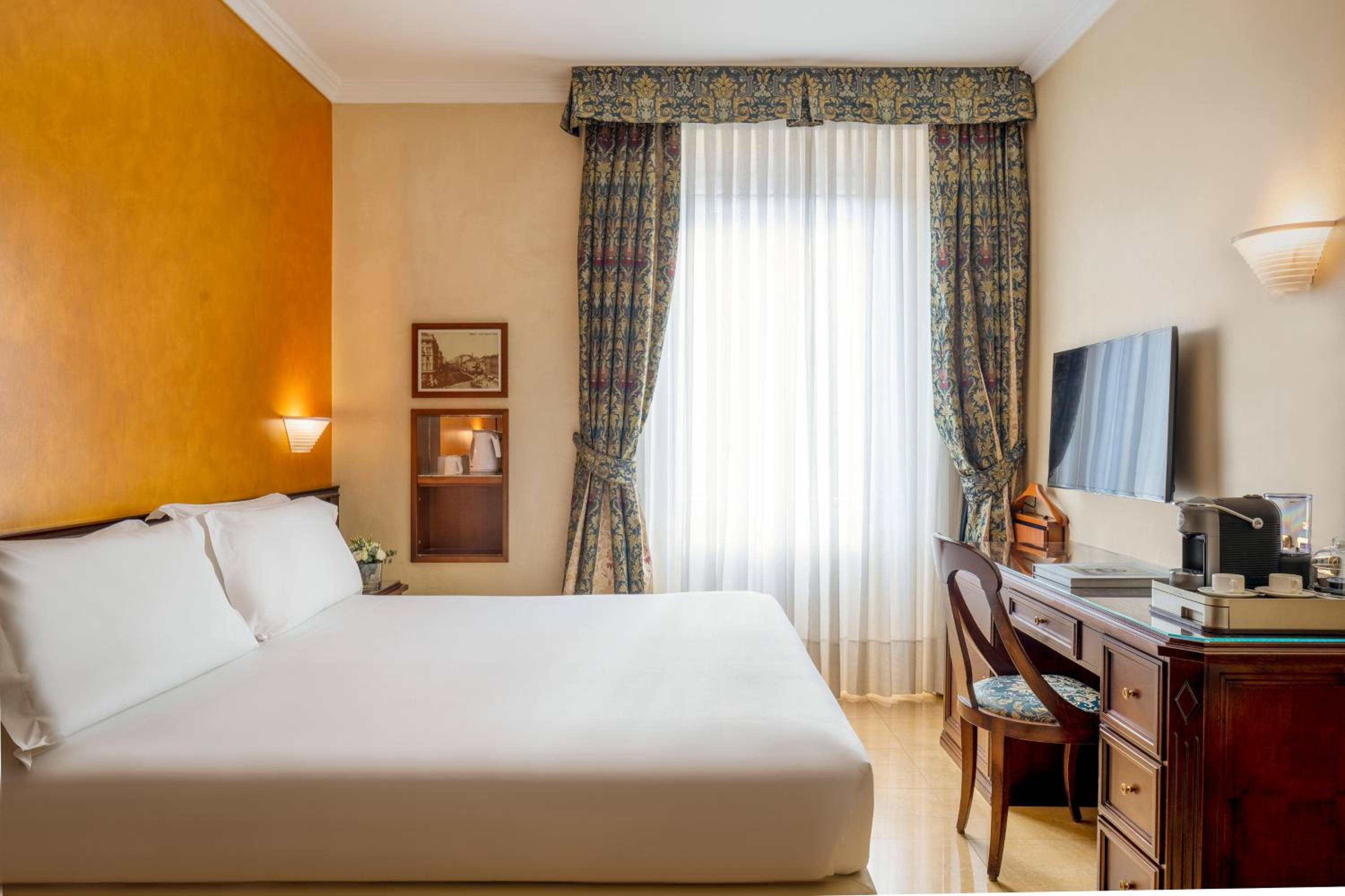 Superior Double Room with Sofa Bed