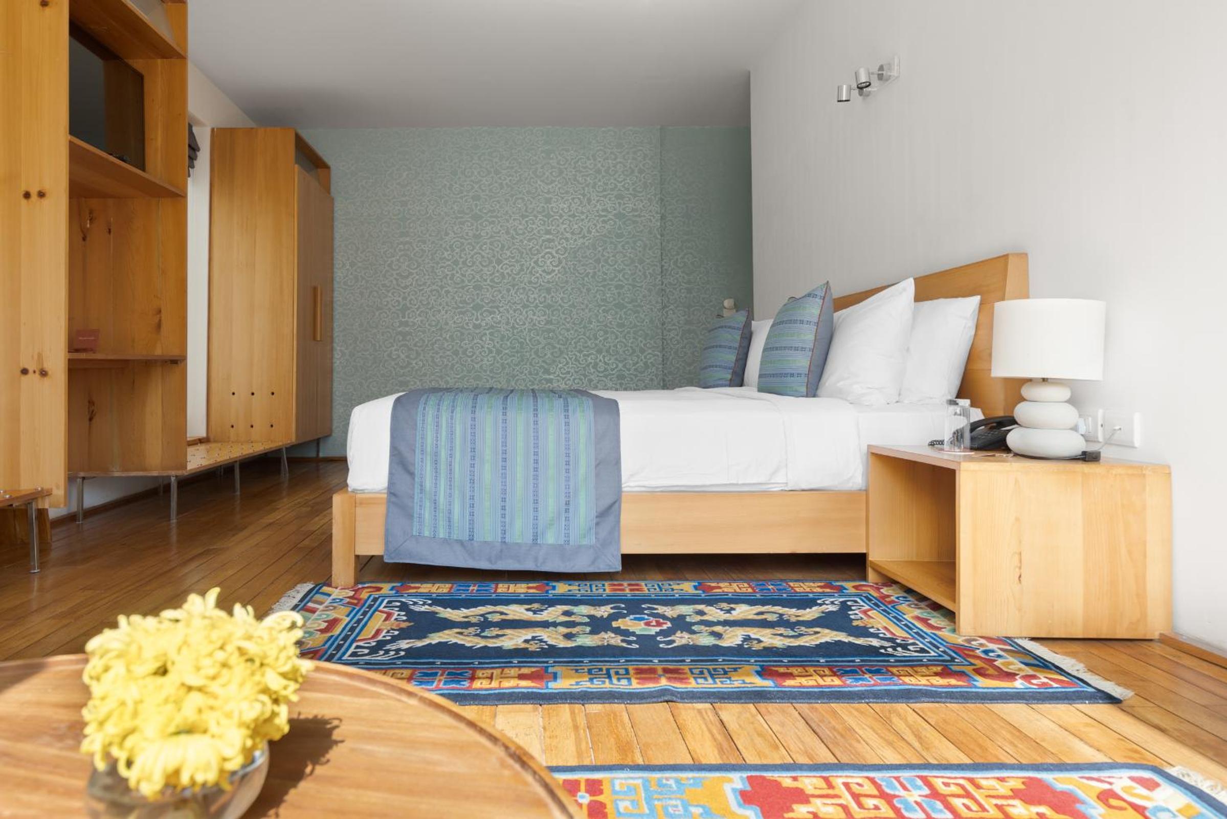 Deluxe King Room photo 1
