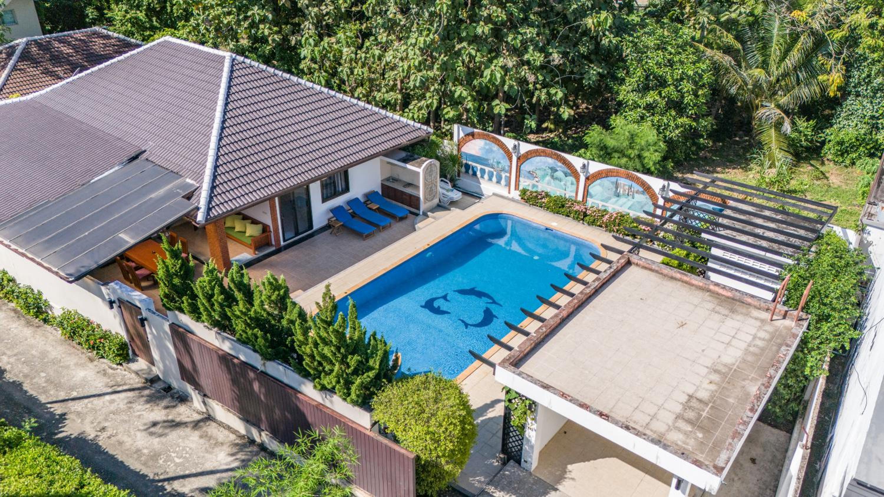 Villa photo 2
