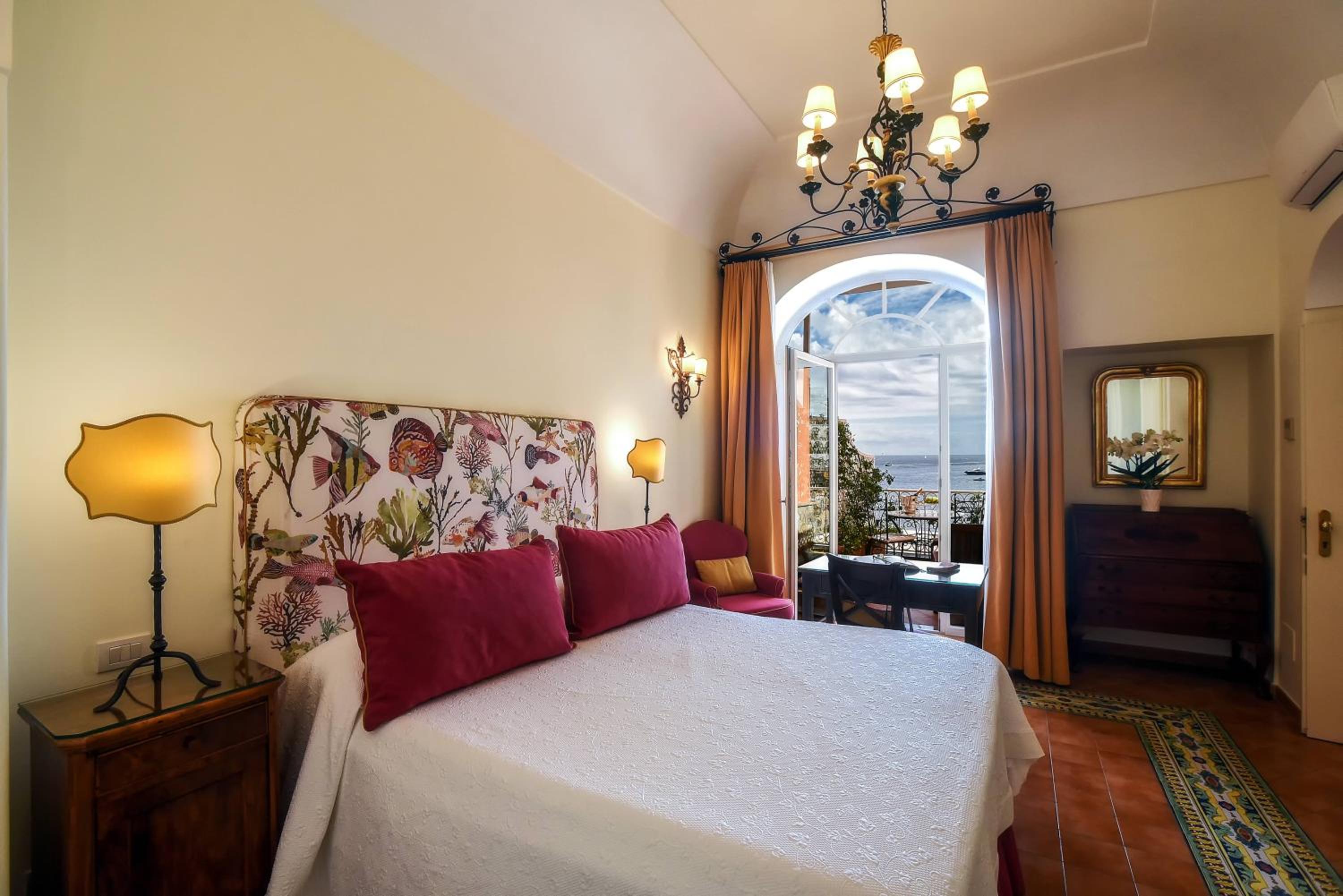 Double Room with Balcony and Sea View - Photo 6