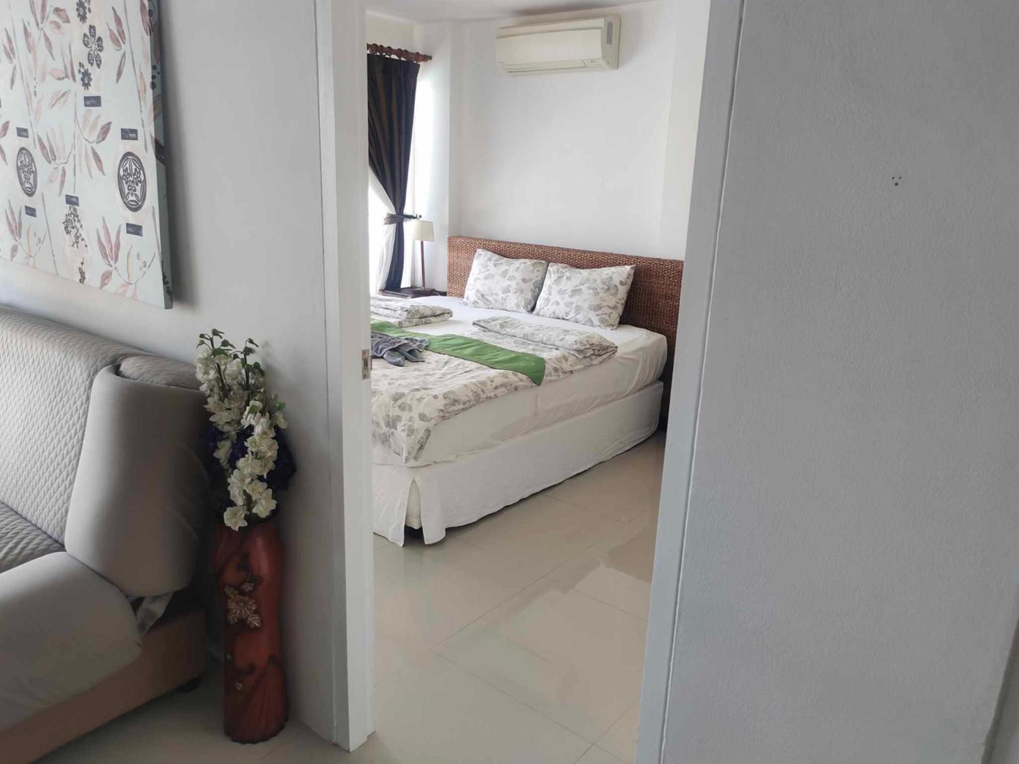 Family Suite with Balcony - Photo 15