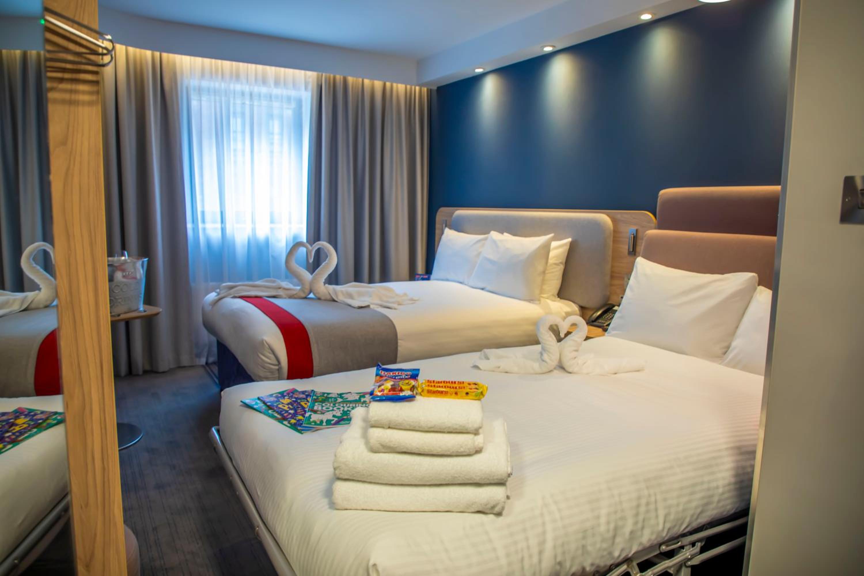 Standard Double Room with Sofa Bed and Free Hot Breakfast photo 2