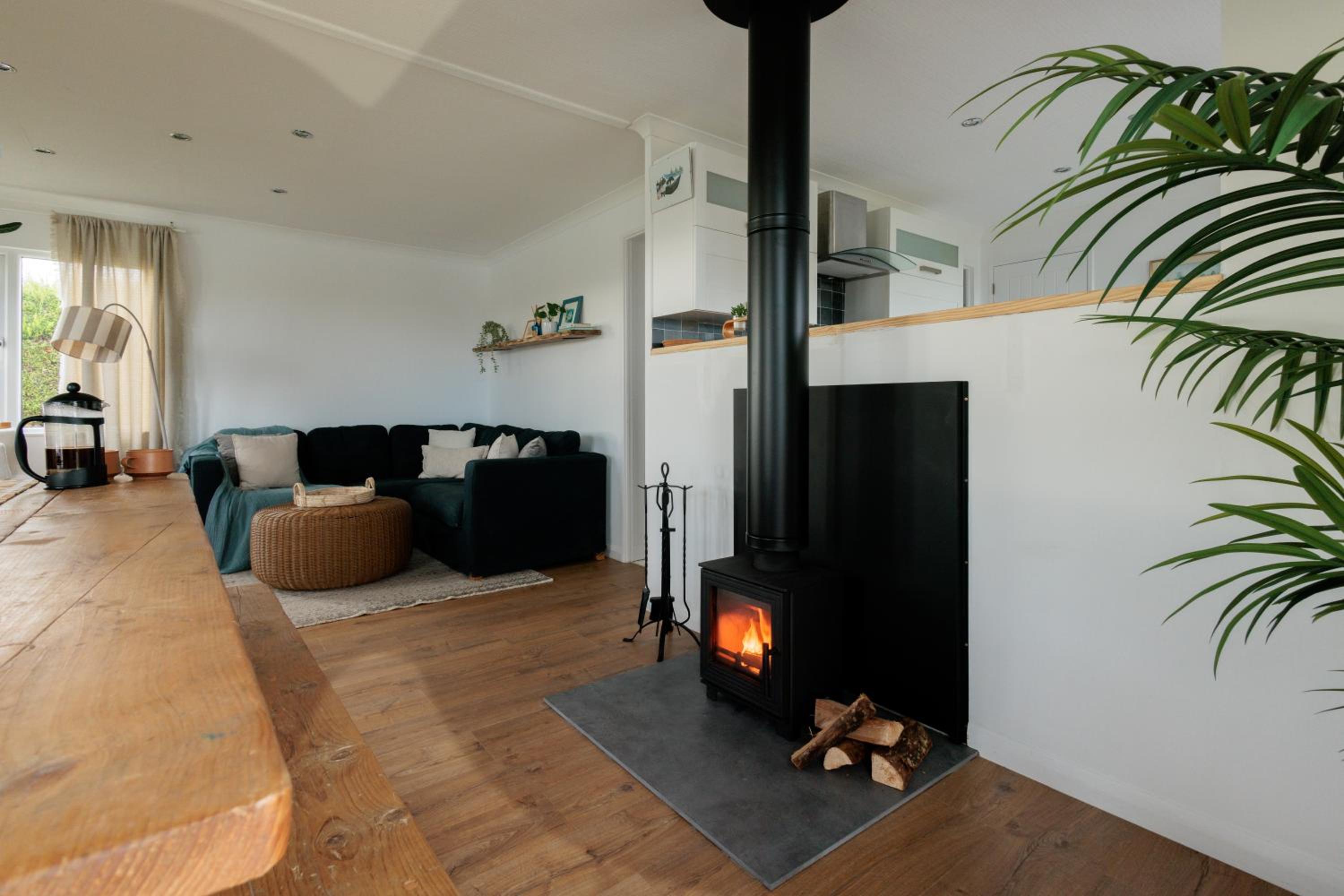 Three-Bedroom House photo 3