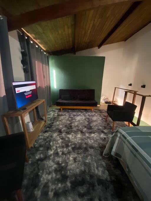 One-Bedroom House photo 1