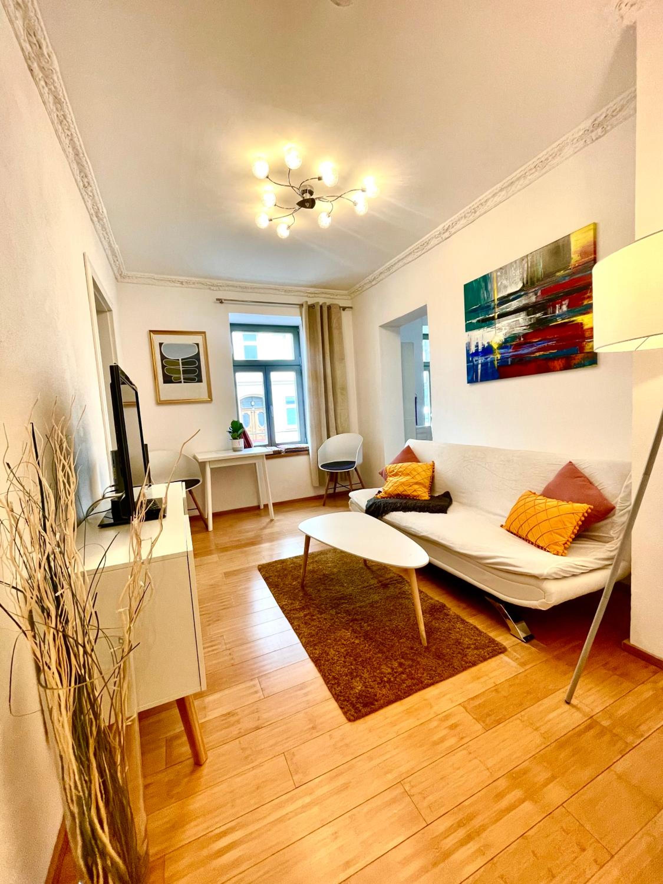 One-Bedroom Apartment - Photo 1