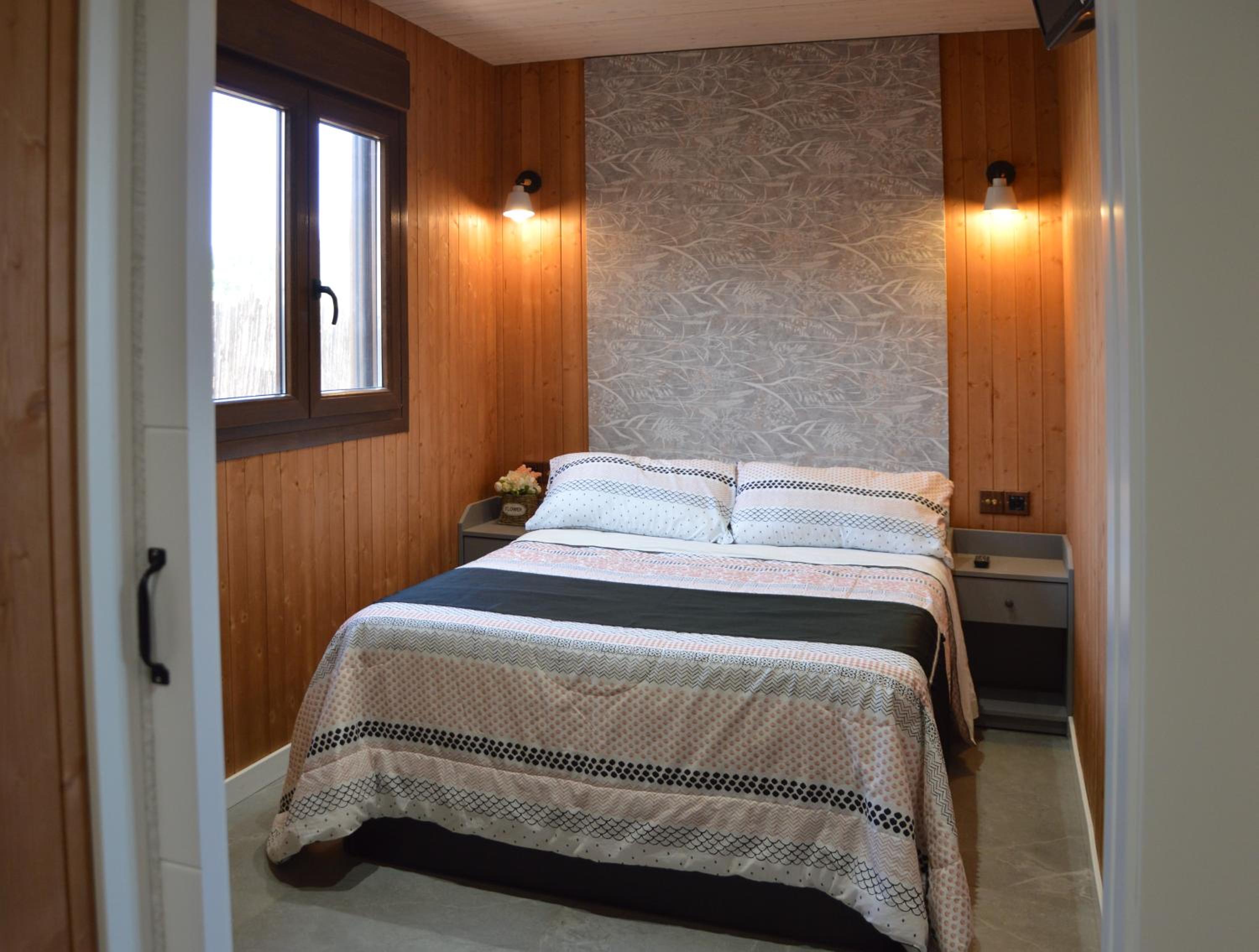 Apartamento de Dos Dormitorios con Vista al Jardín