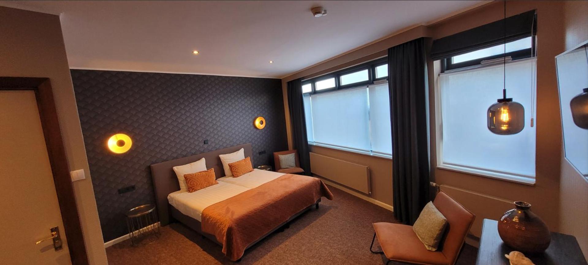 Standard Room Street Level