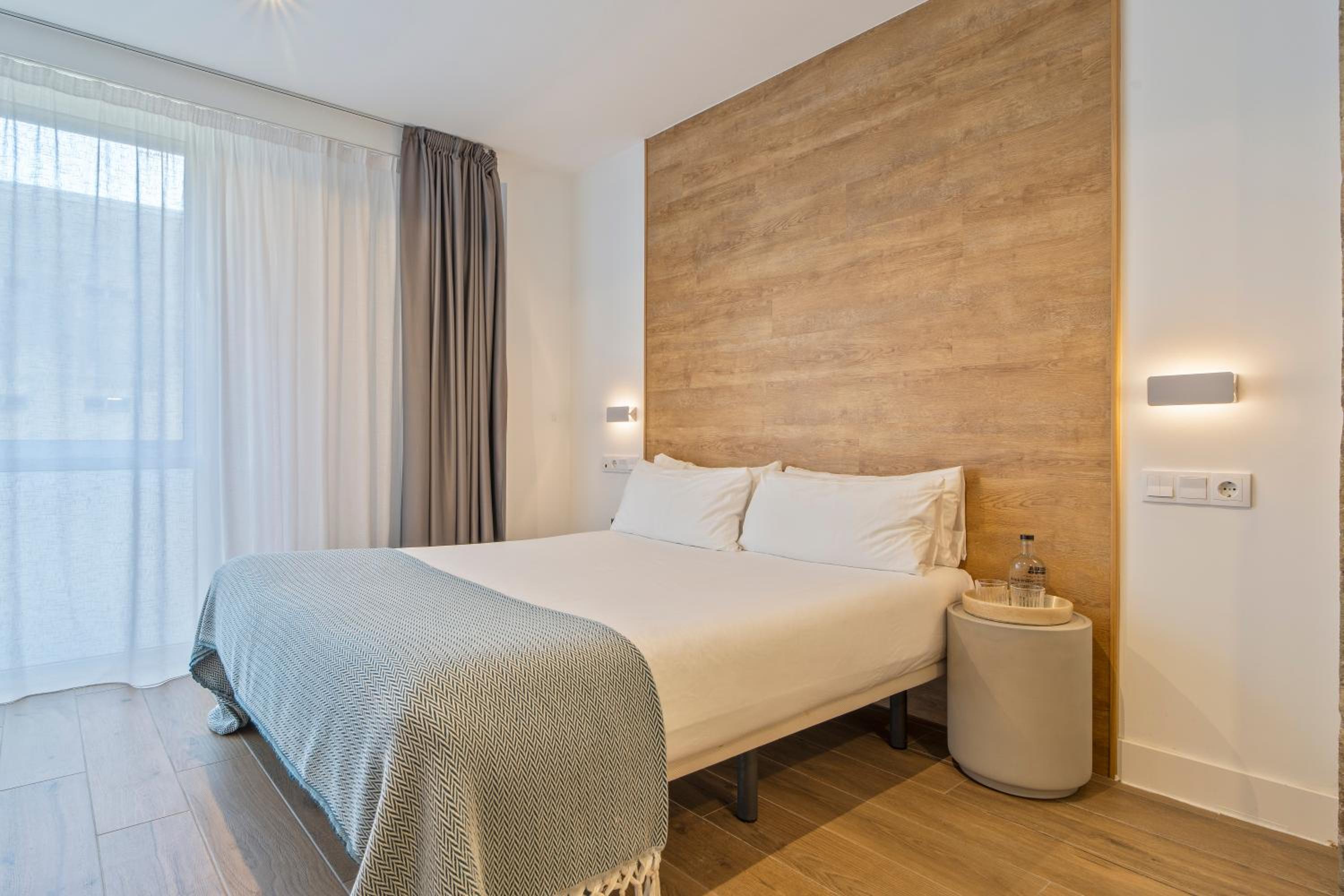 Double Room - Photo 10