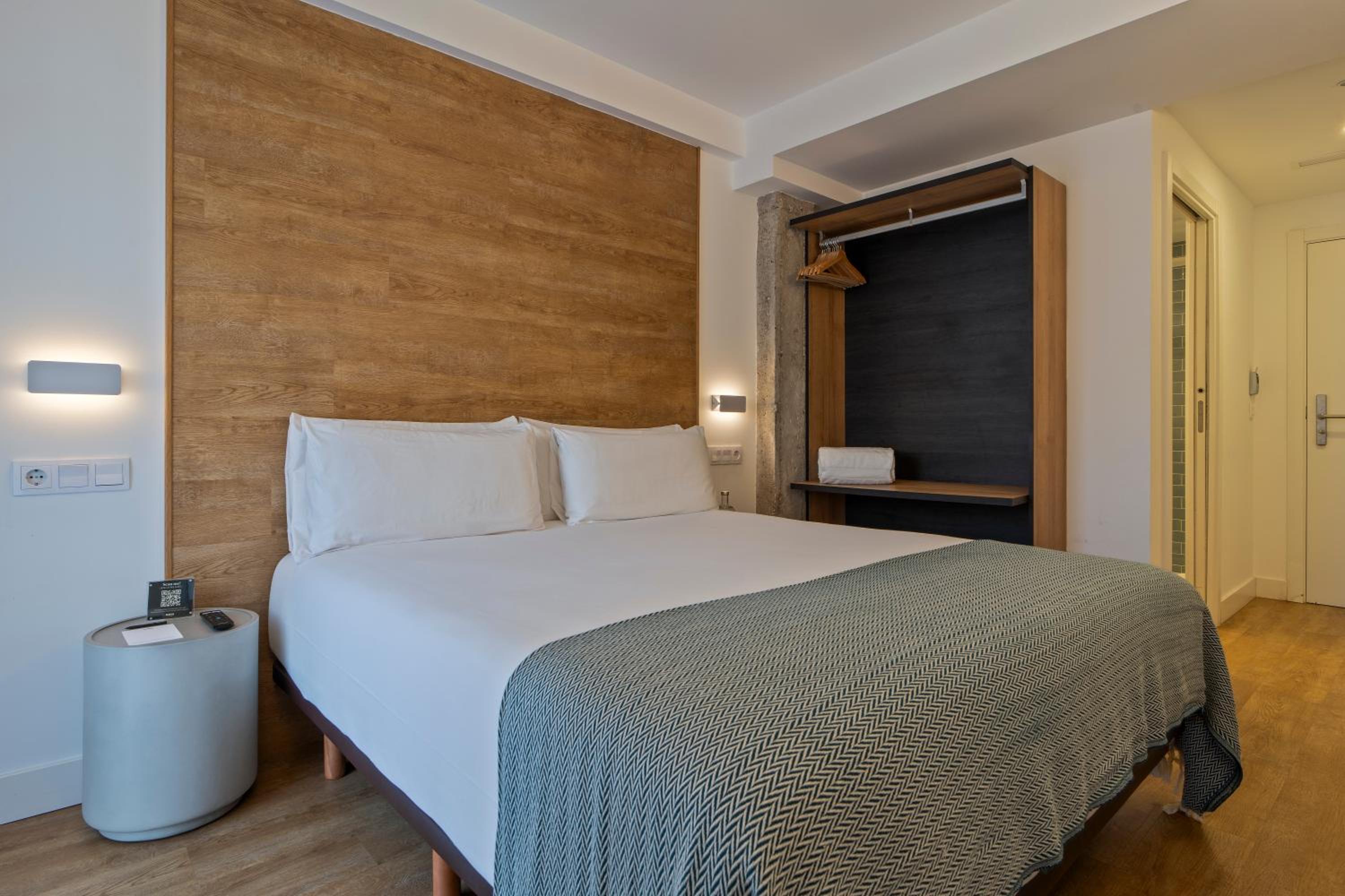 Double Room - Photo 2