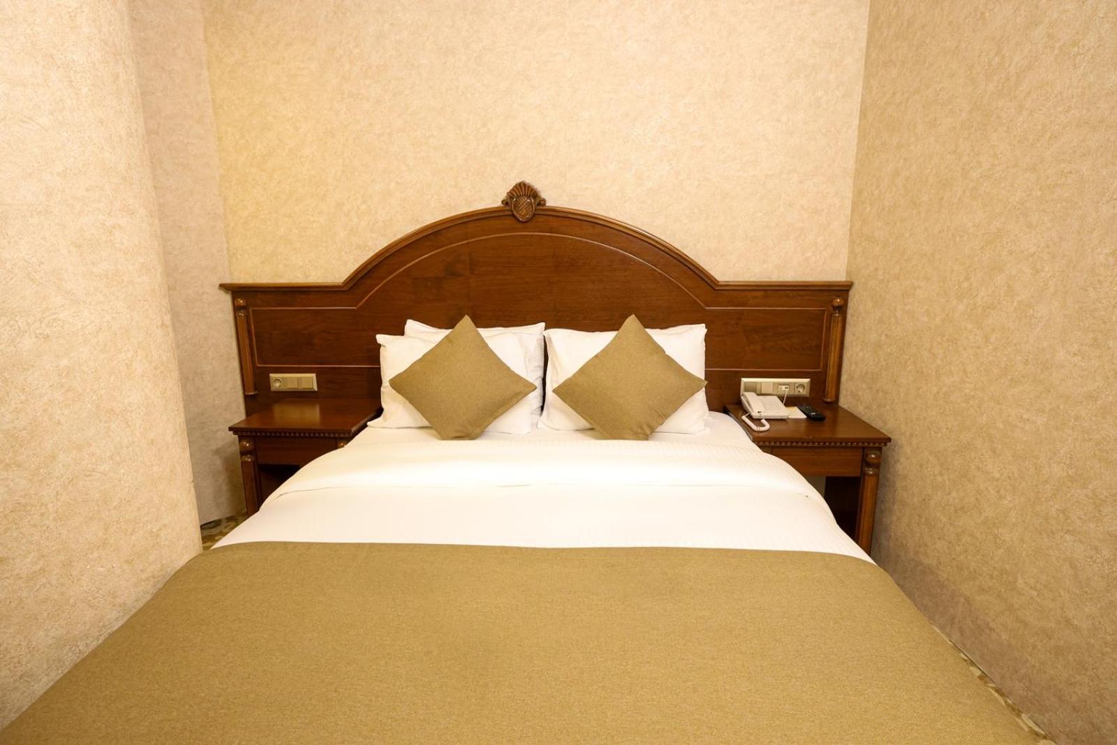 Standard Double Room - Photo 7