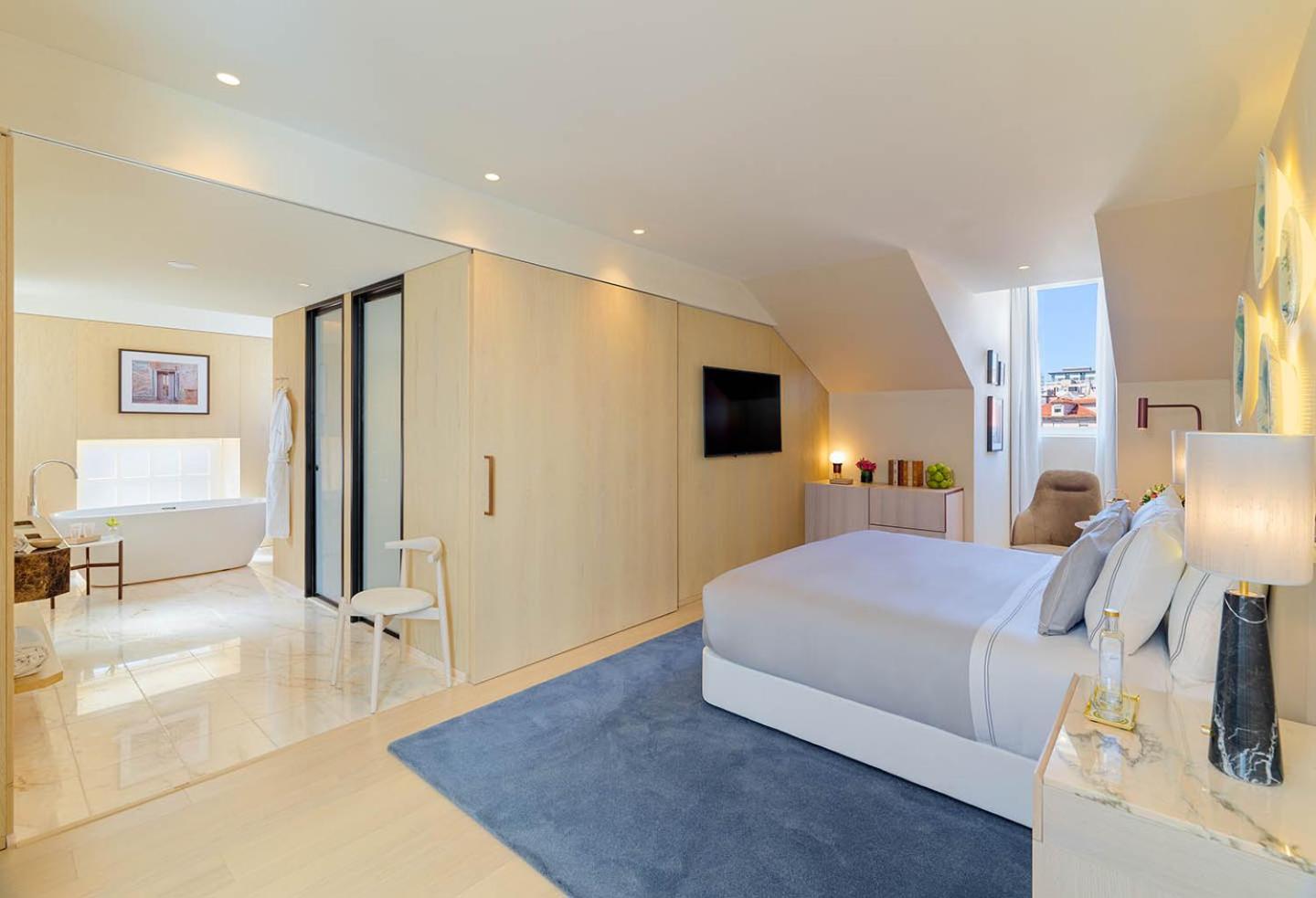 Penthouse Suite