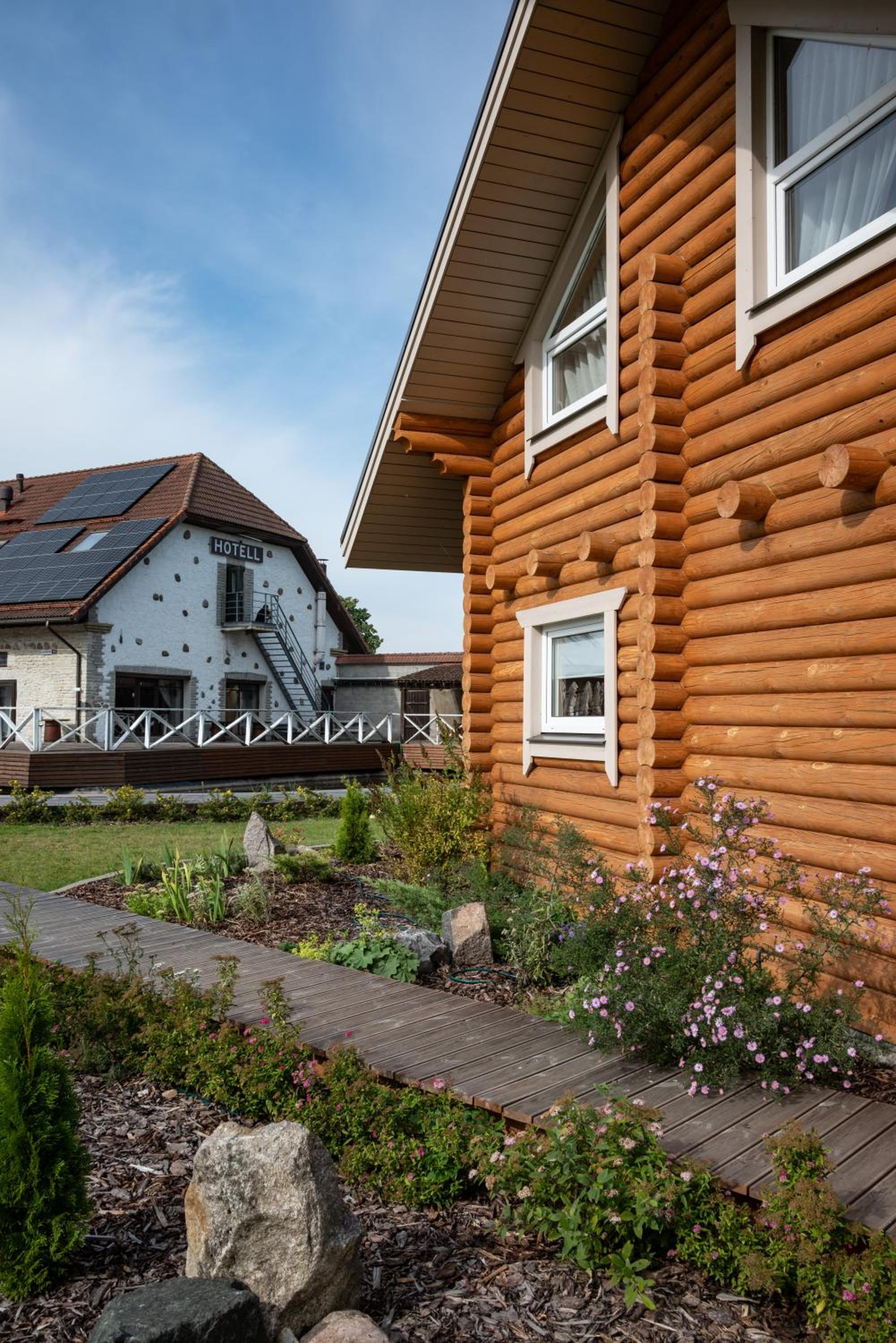 Three-Bedroom Chalet photo 2