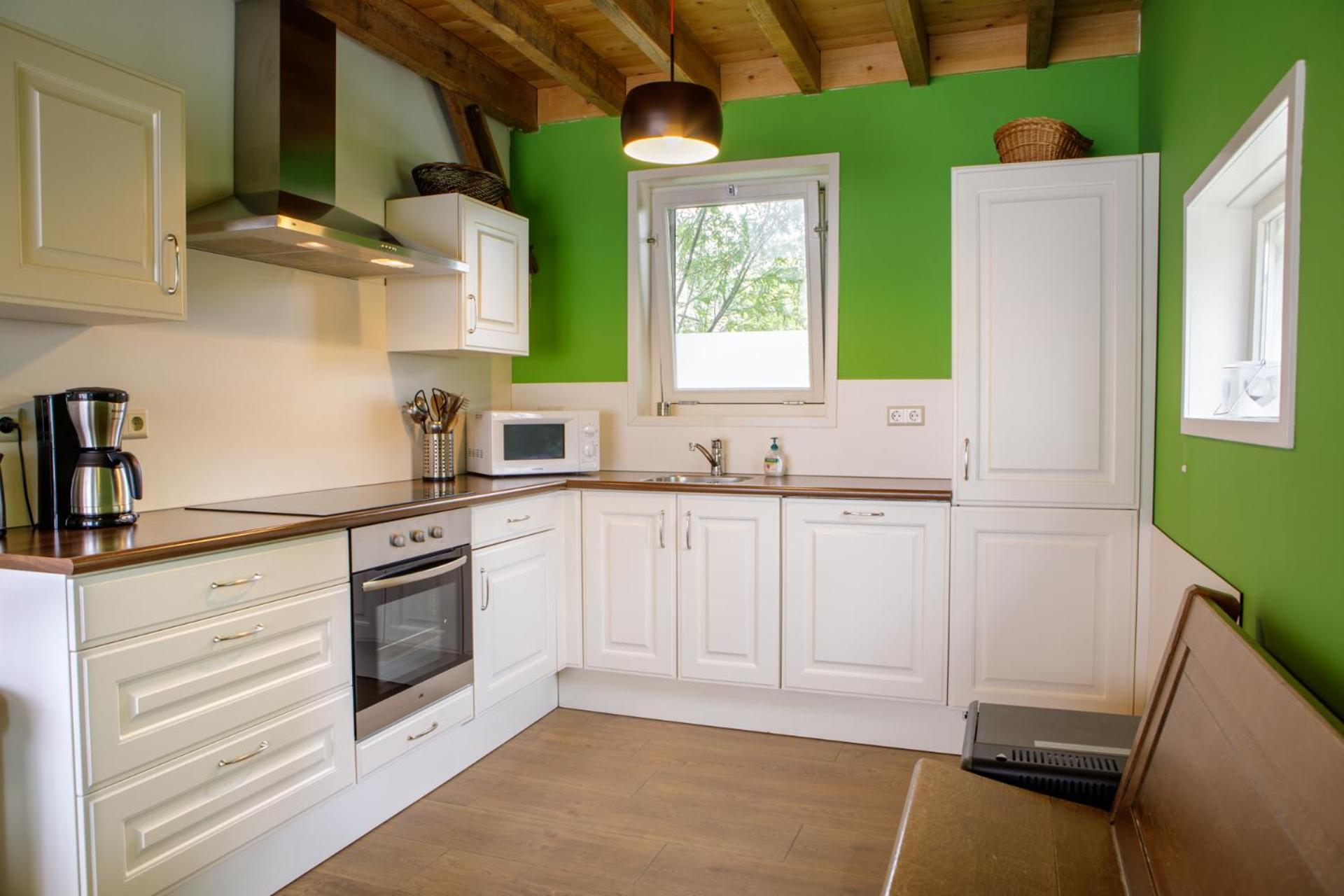 Three-Bedroom House photo 3