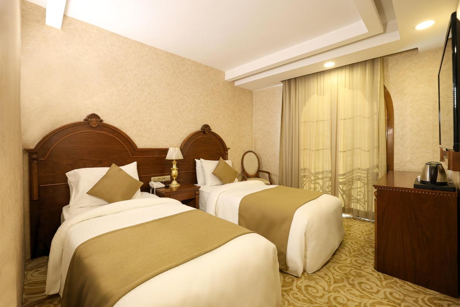 Standard Twin Room - Photo 3