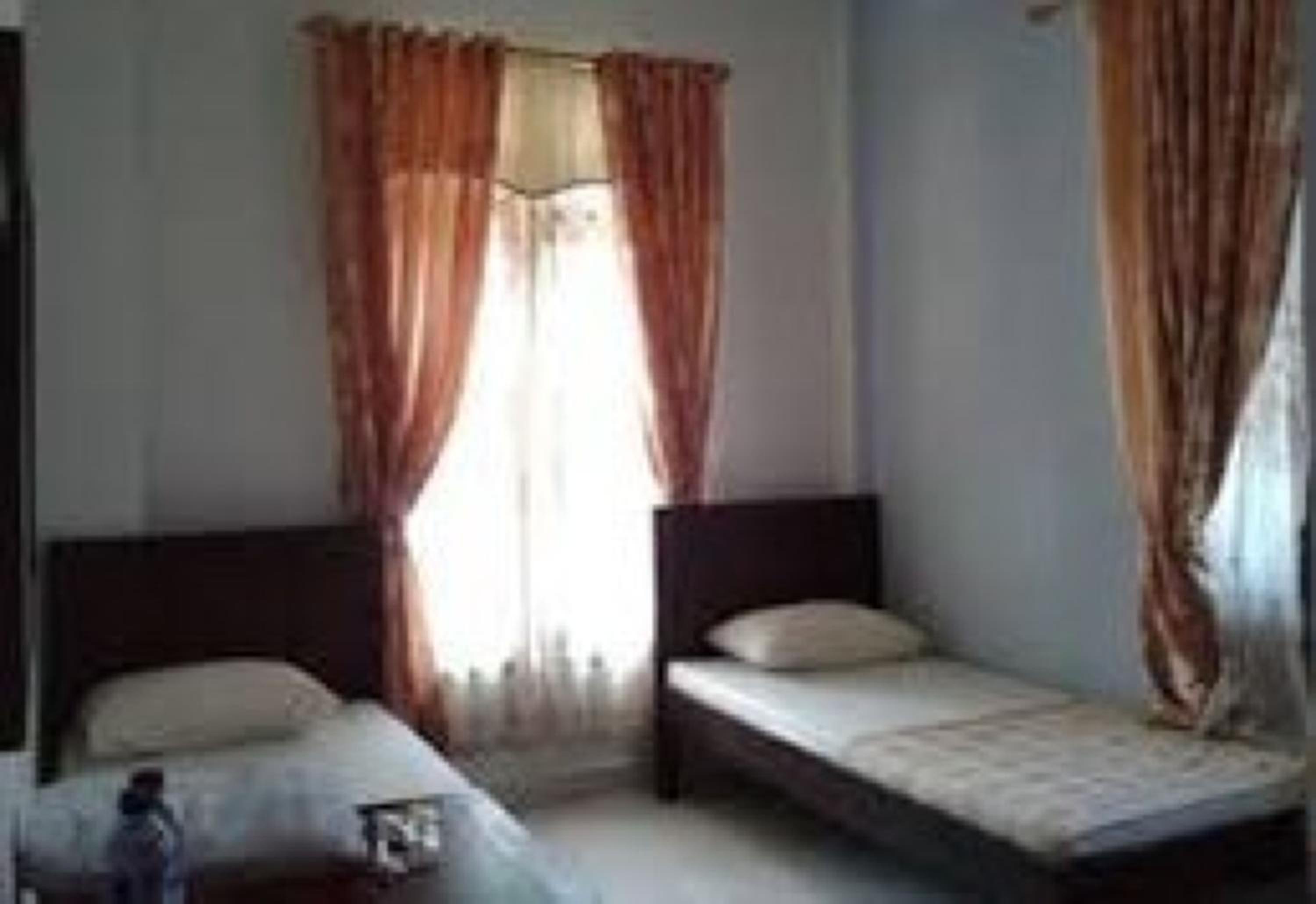 Standard Twin Room photo 2
