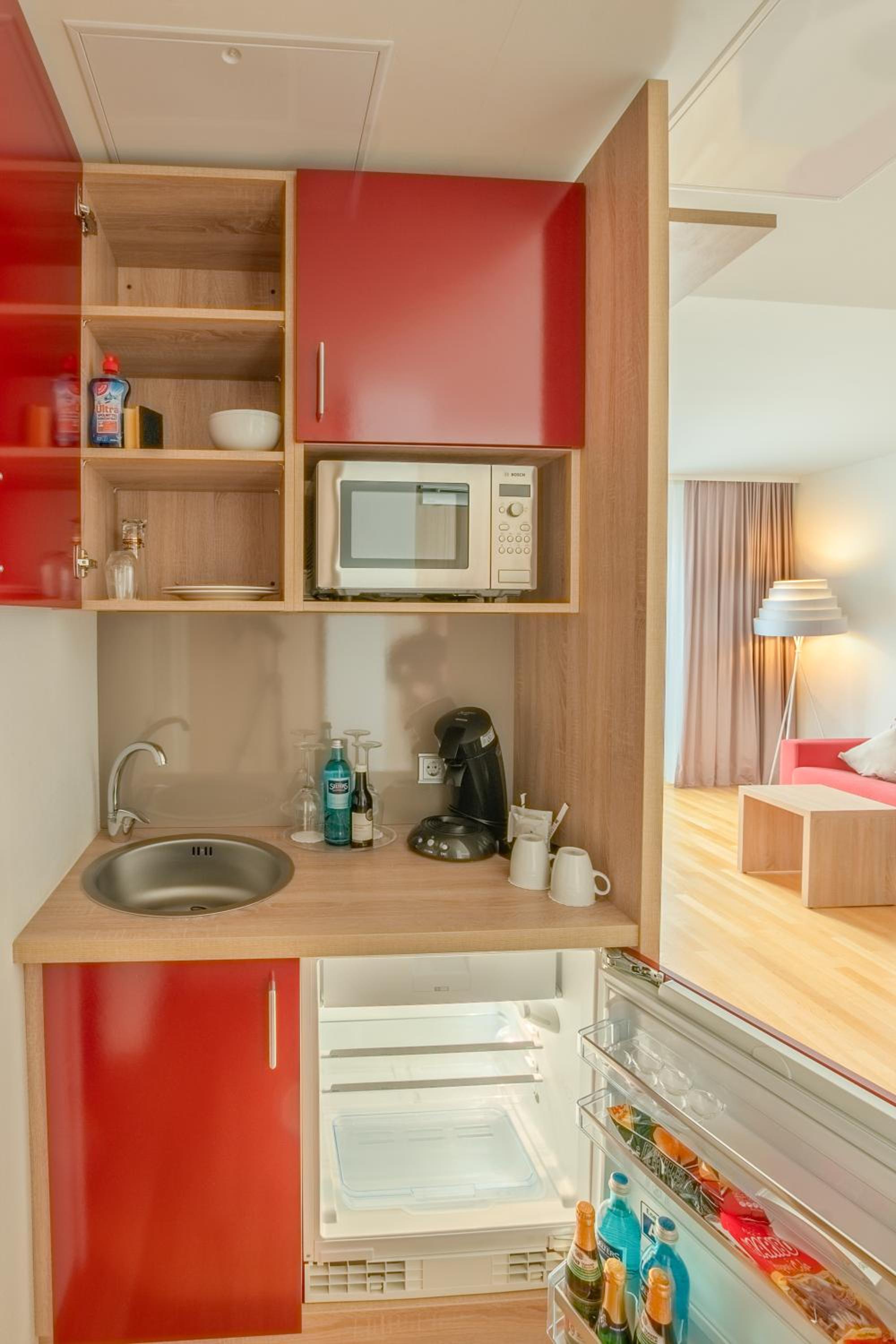 Deluxe Double Room - Photo 8