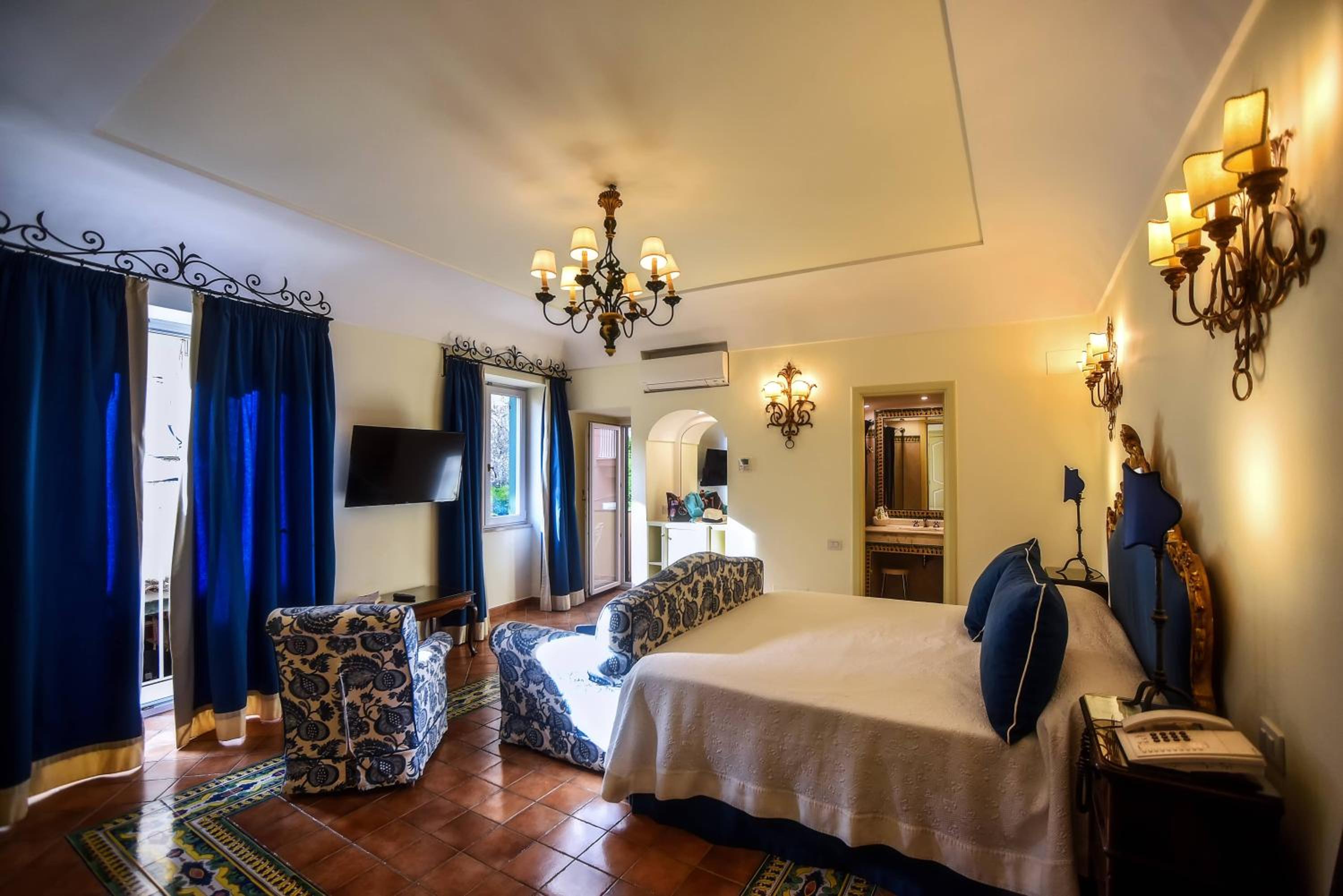 Standard Double Room - Photo 1