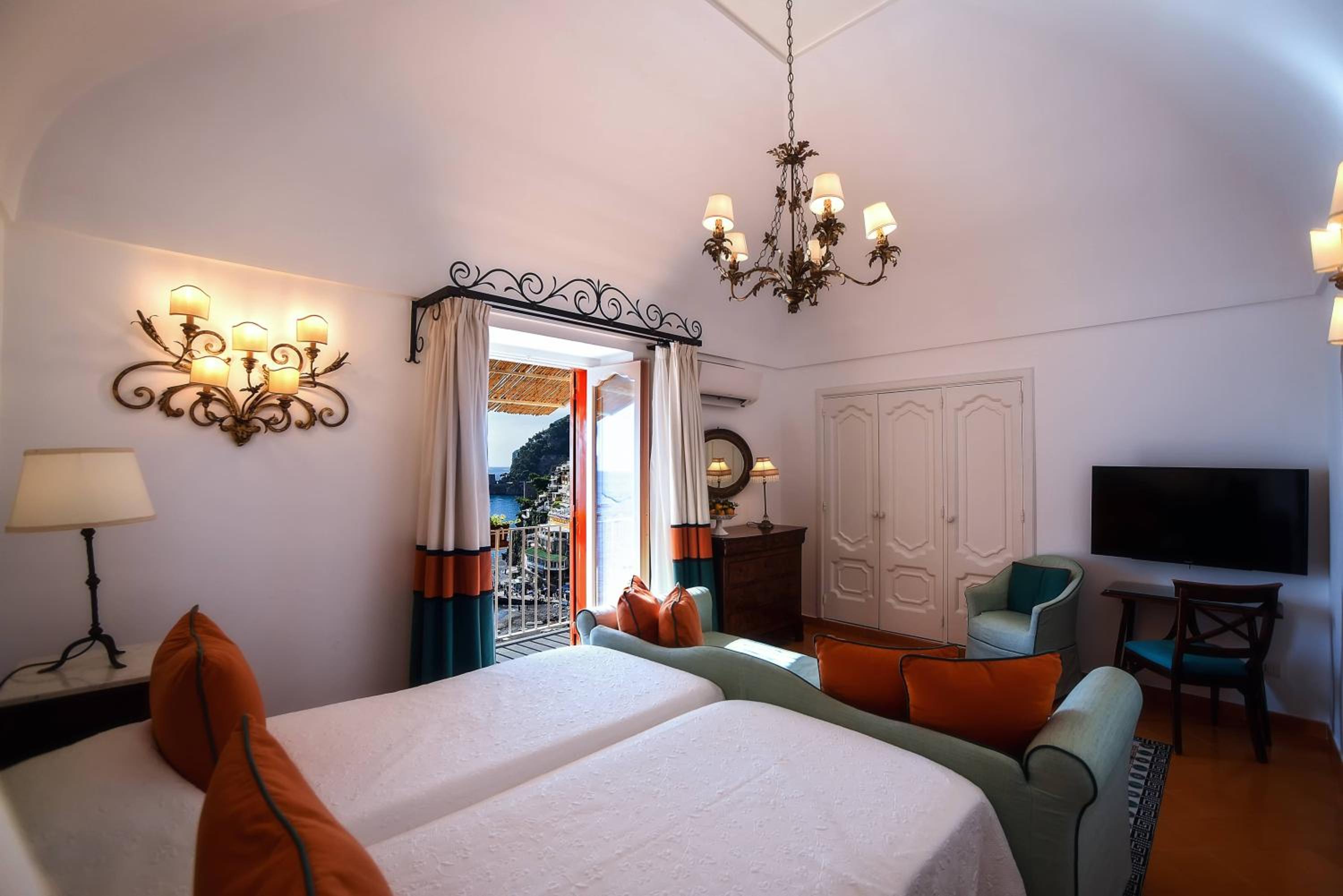 Double Room with Sea View - Photo 8