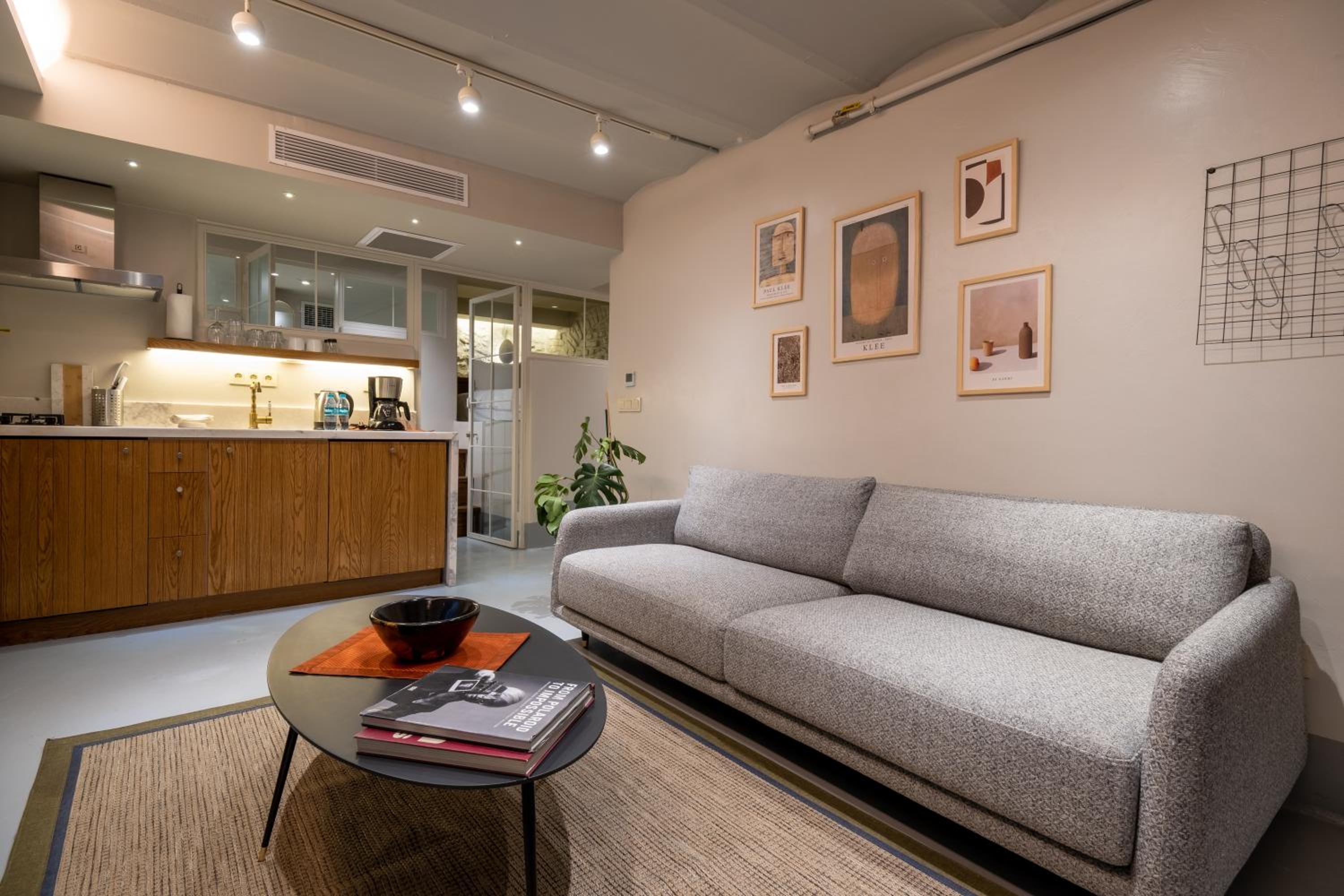 Apartment - Ground Floor photo 2