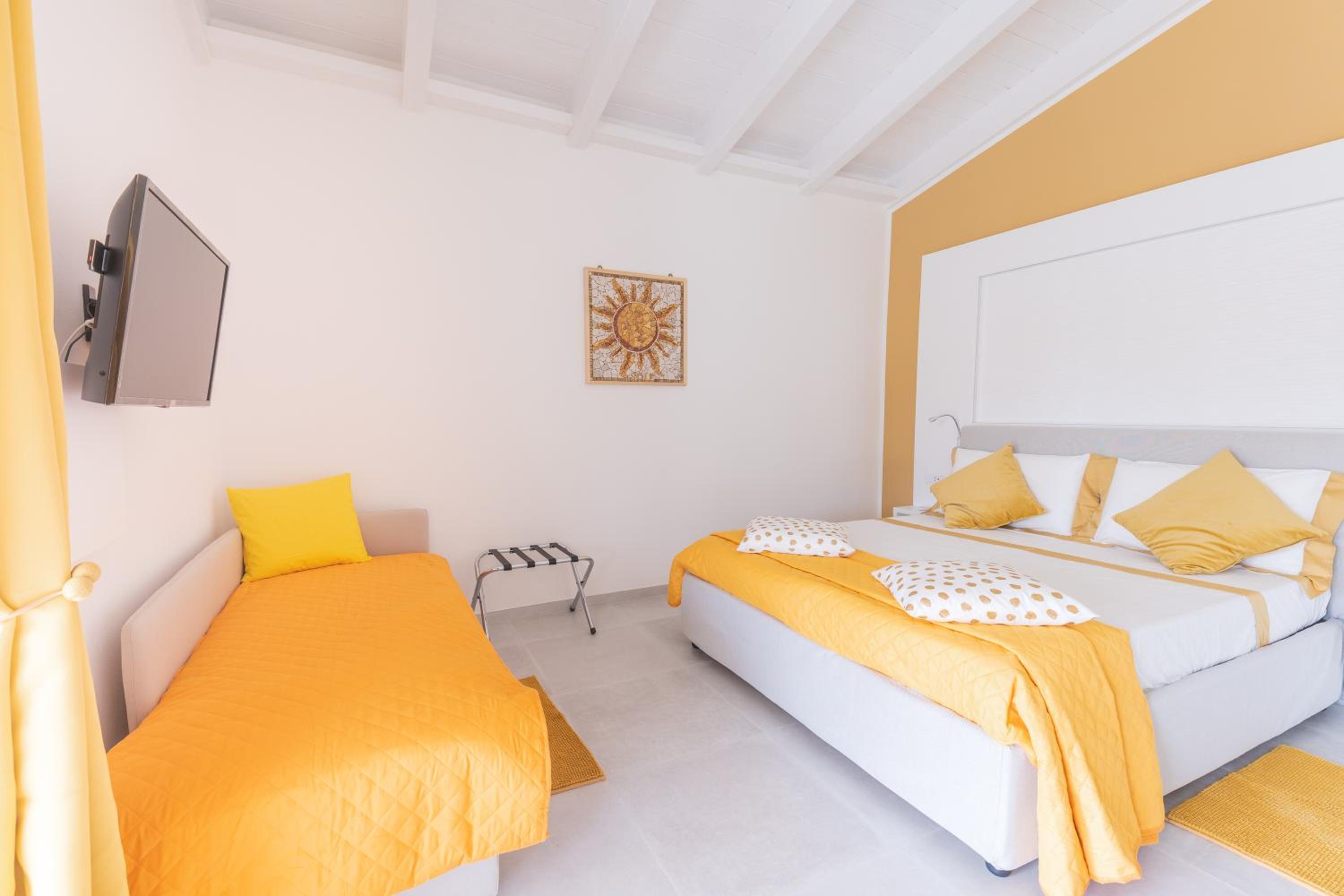 Deluxe Double Room photo 2