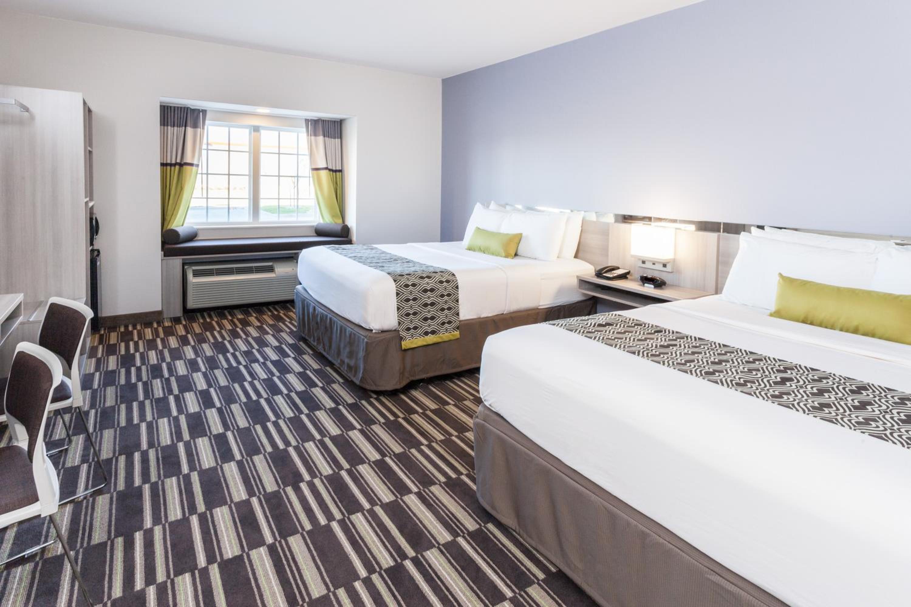 Superior Queen Room - Disability Access/Non-Smoking photo 1