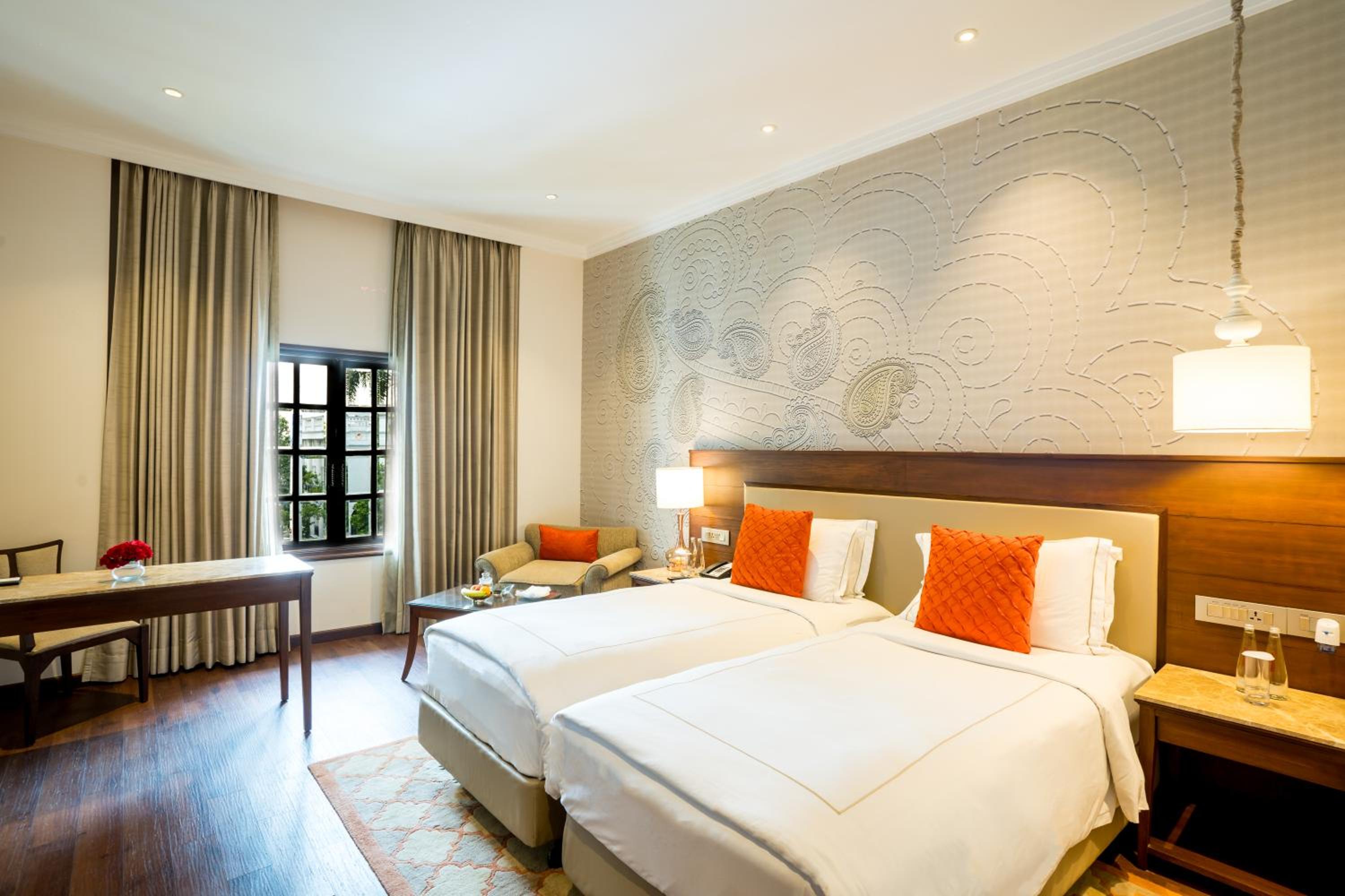 Superior Room Twin Bed Pool View - Photo 1